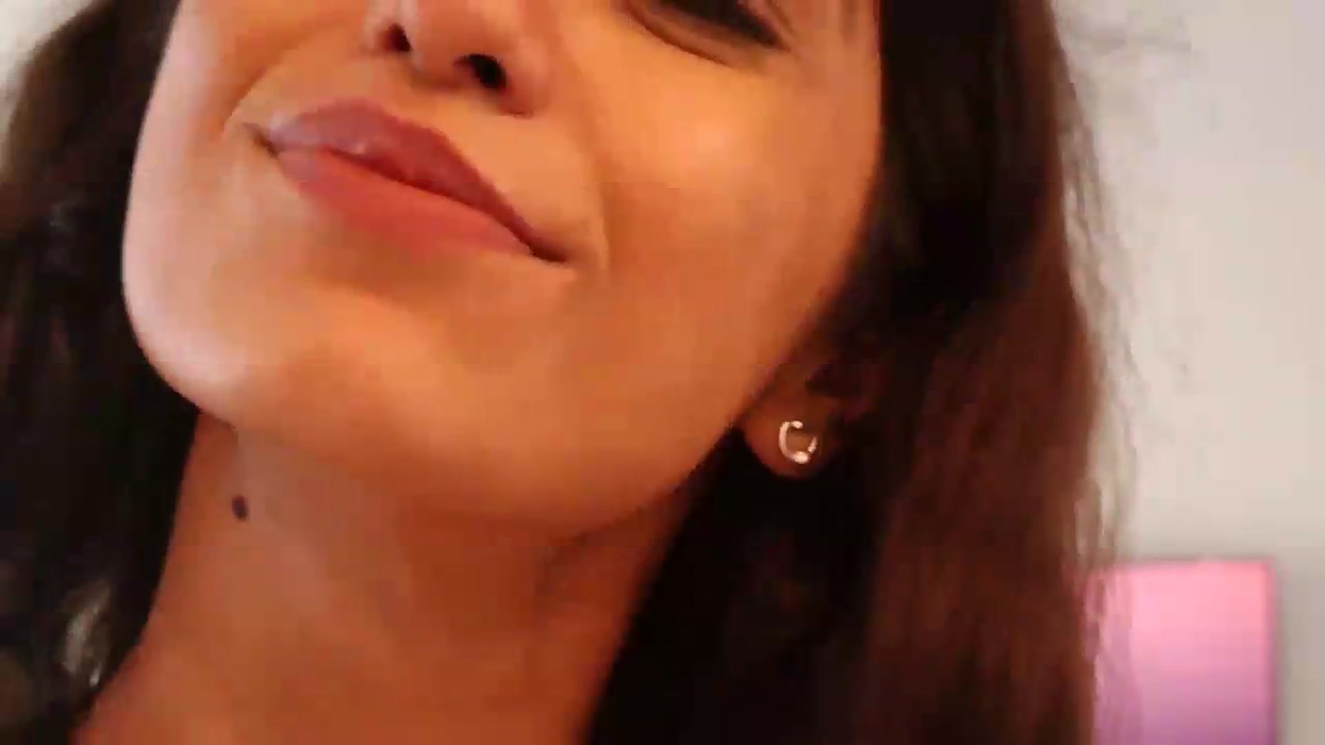 Gallery image thumbnail from MissArmenia's myfreecams stream on, 08/17/2026, 22:22 image 19 of 20
