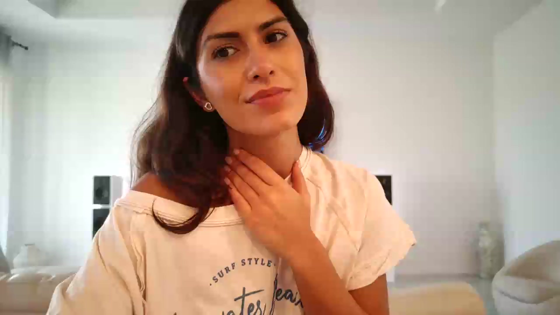 Gallery image thumbnail from MissArmenia's myfreecams stream on, 08/17/2026, 22:22 image 1 of 20