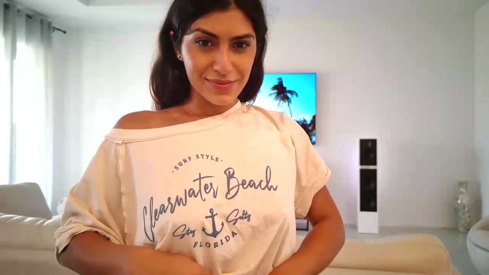 Gallery image thumbnail from MissArmenia's myfreecams stream on, 08/17/2026, 22:22 image 4 of 20