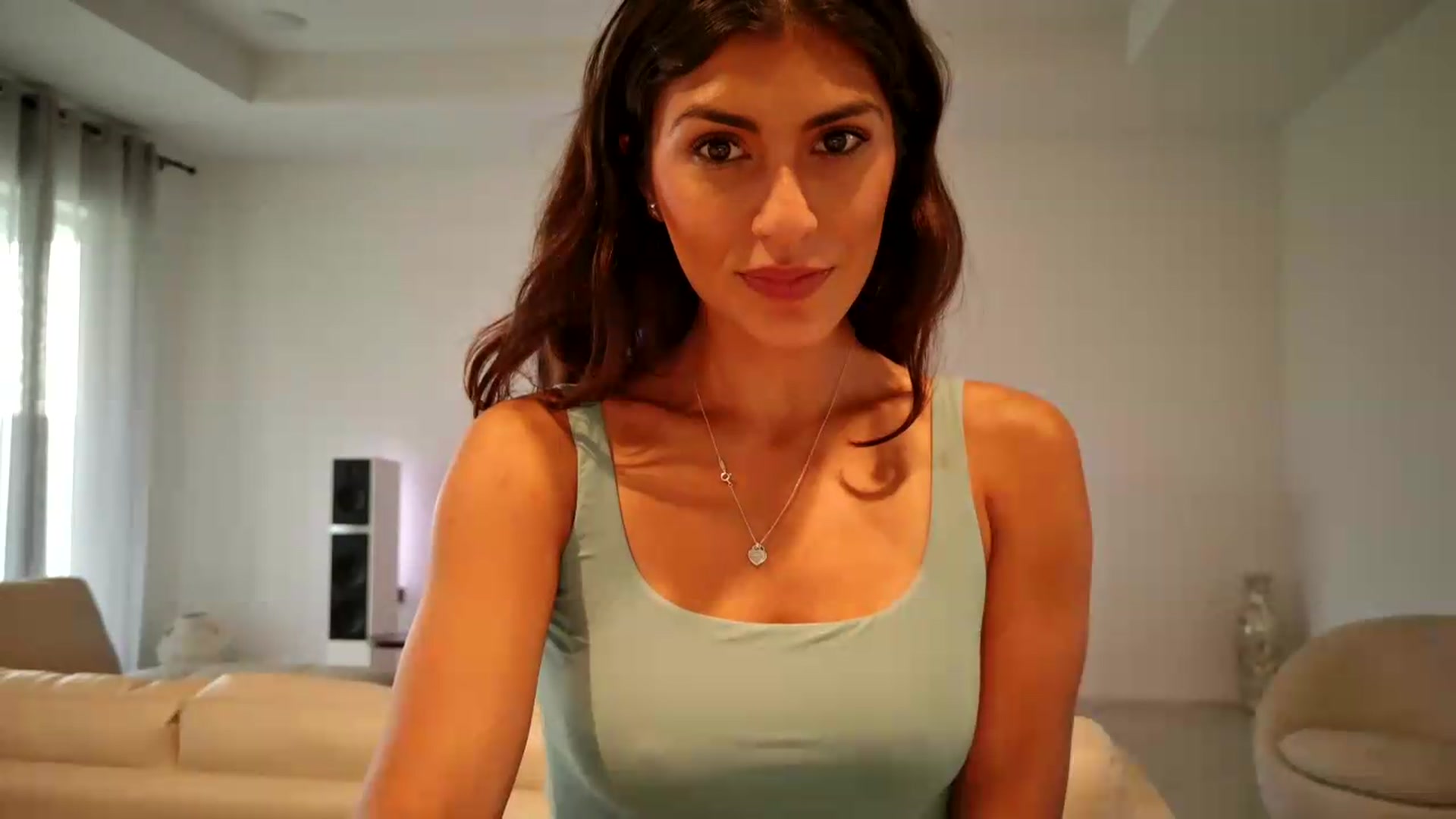 Gallery image thumbnail from MissArmenia's myfreecams stream on, 08/19/2026, 21:43 image 3 of 20
