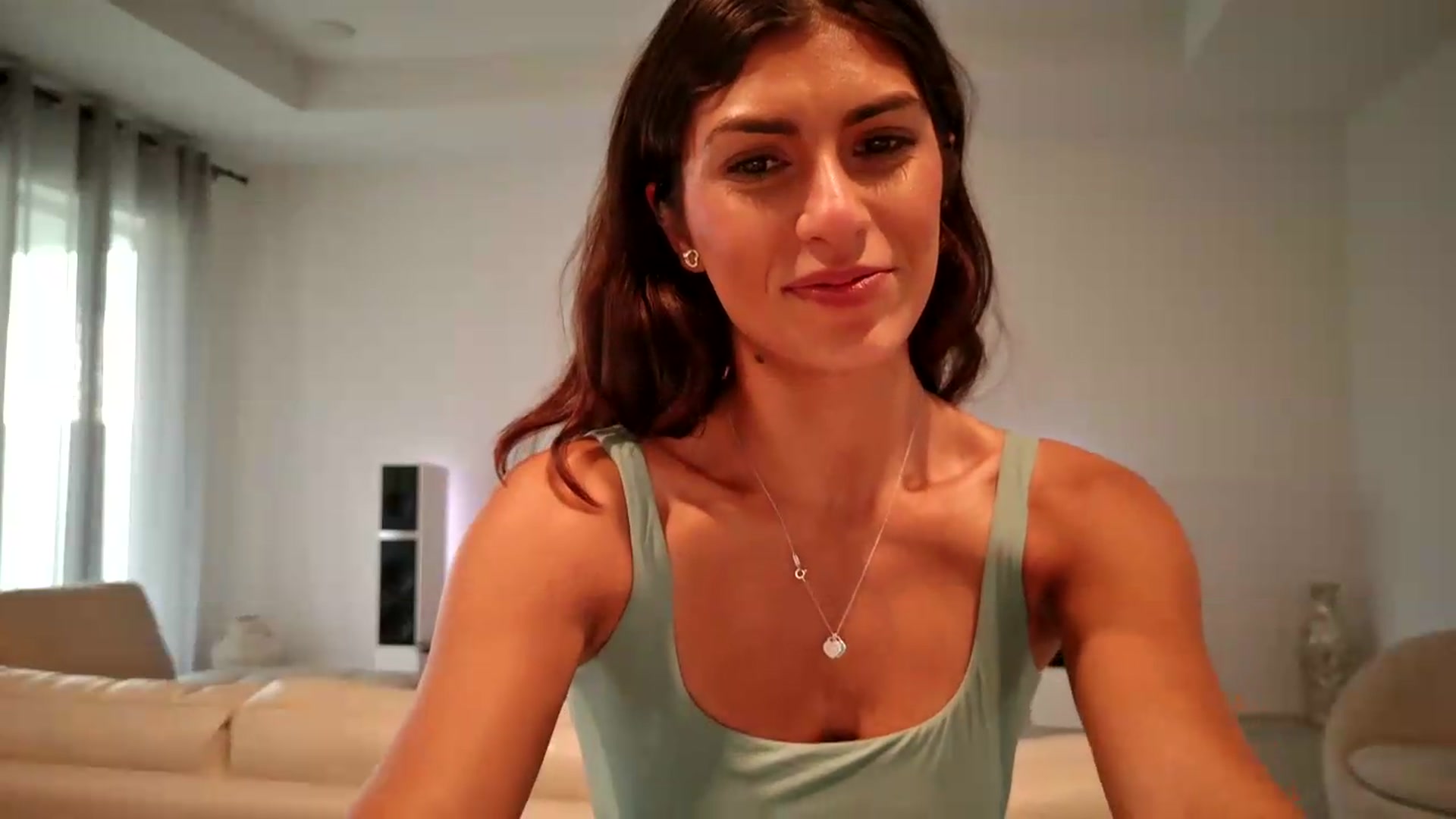 Gallery image thumbnail from MissArmenia's myfreecams stream on, 08/19/2026, 21:43 image 20 of 20