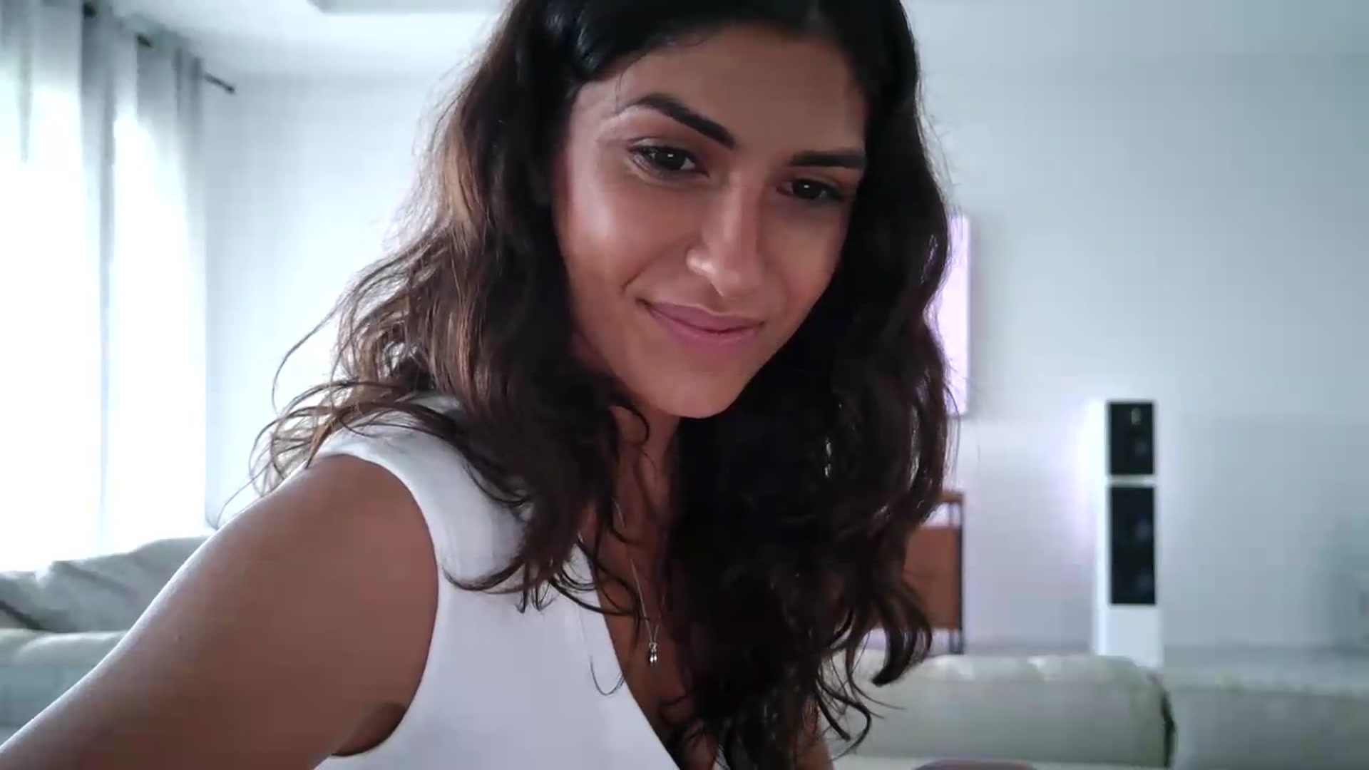 Gallery image thumbnail from MissArmenia's myfreecams stream on, 08/29/2026, 20:56 image 8 of 20