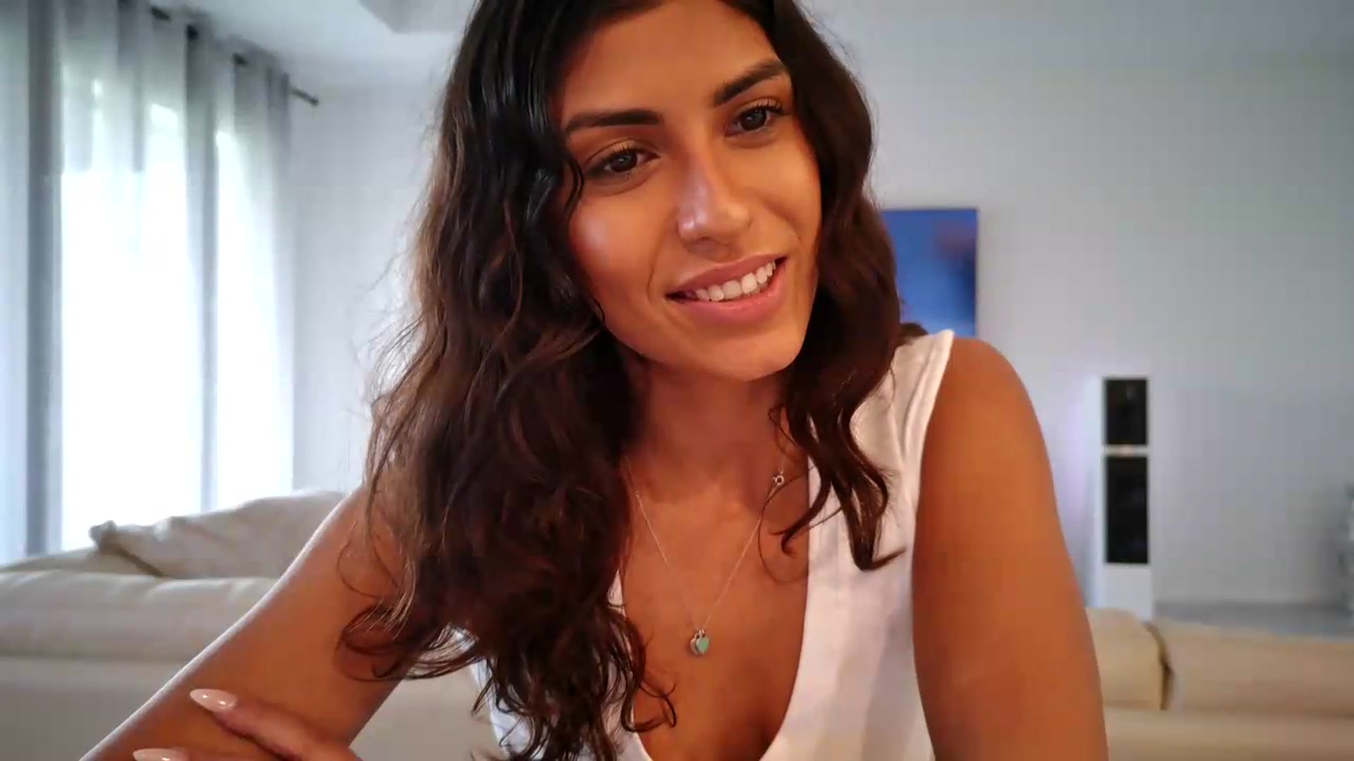 Gallery image thumbnail from MissArmenia's myfreecams stream on, 08/29/2026, 20:56 image 17 of 20