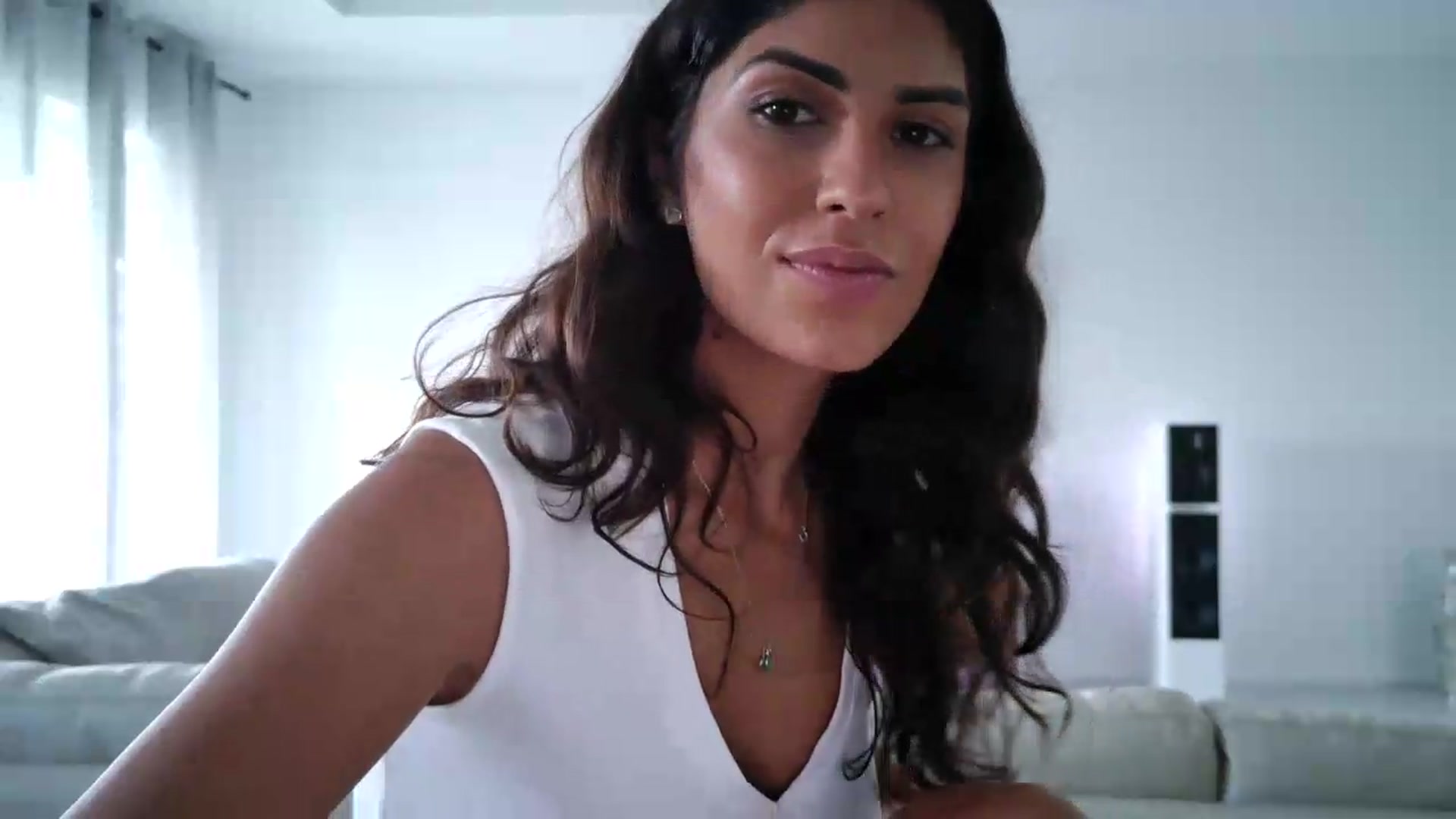 Gallery image thumbnail from MissArmenia's myfreecams stream on, 08/29/2026, 20:56 image 5 of 20