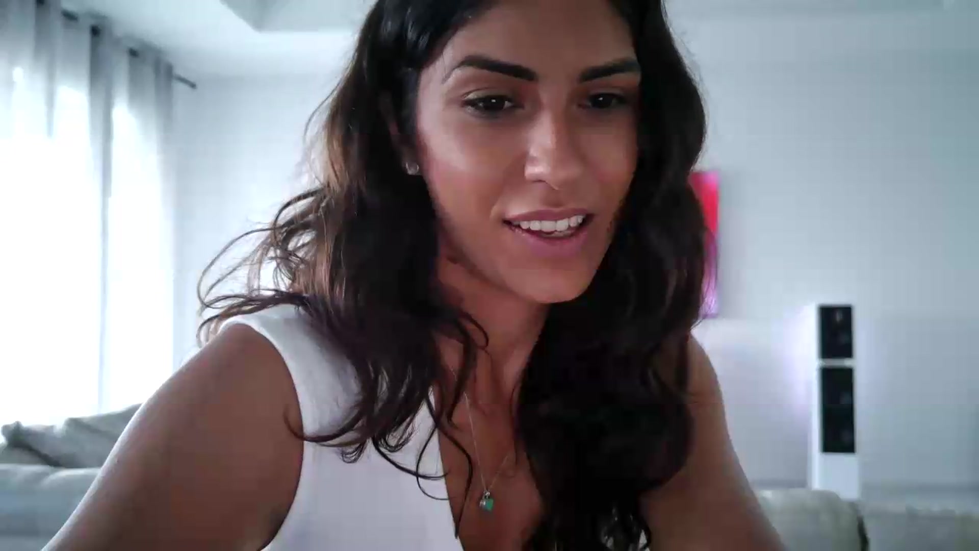 Gallery image thumbnail from MissArmenia's myfreecams stream on, 08/29/2026, 20:56 image 6 of 20