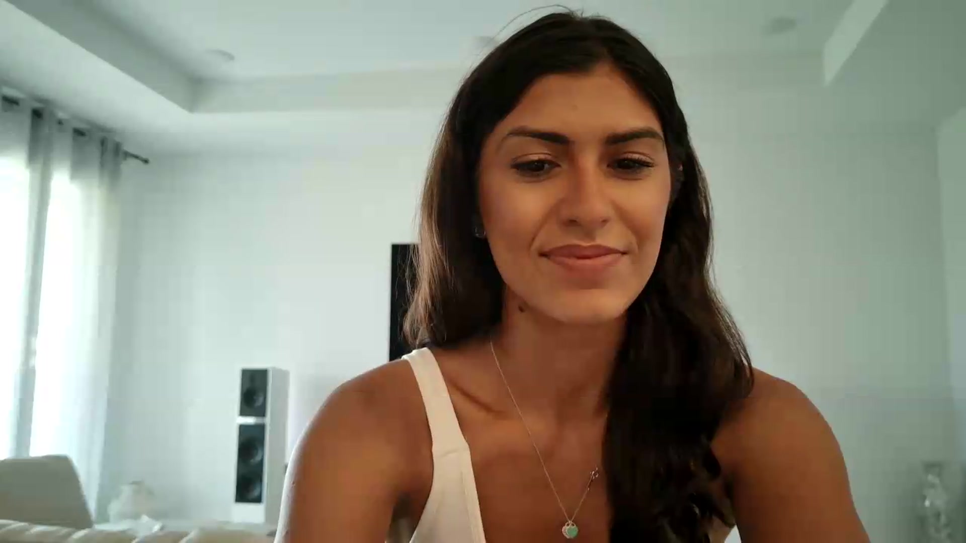 Gallery image thumbnail from MissArmenia's myfreecams stream on, 09/04/2026, 15:16 image 8 of 20