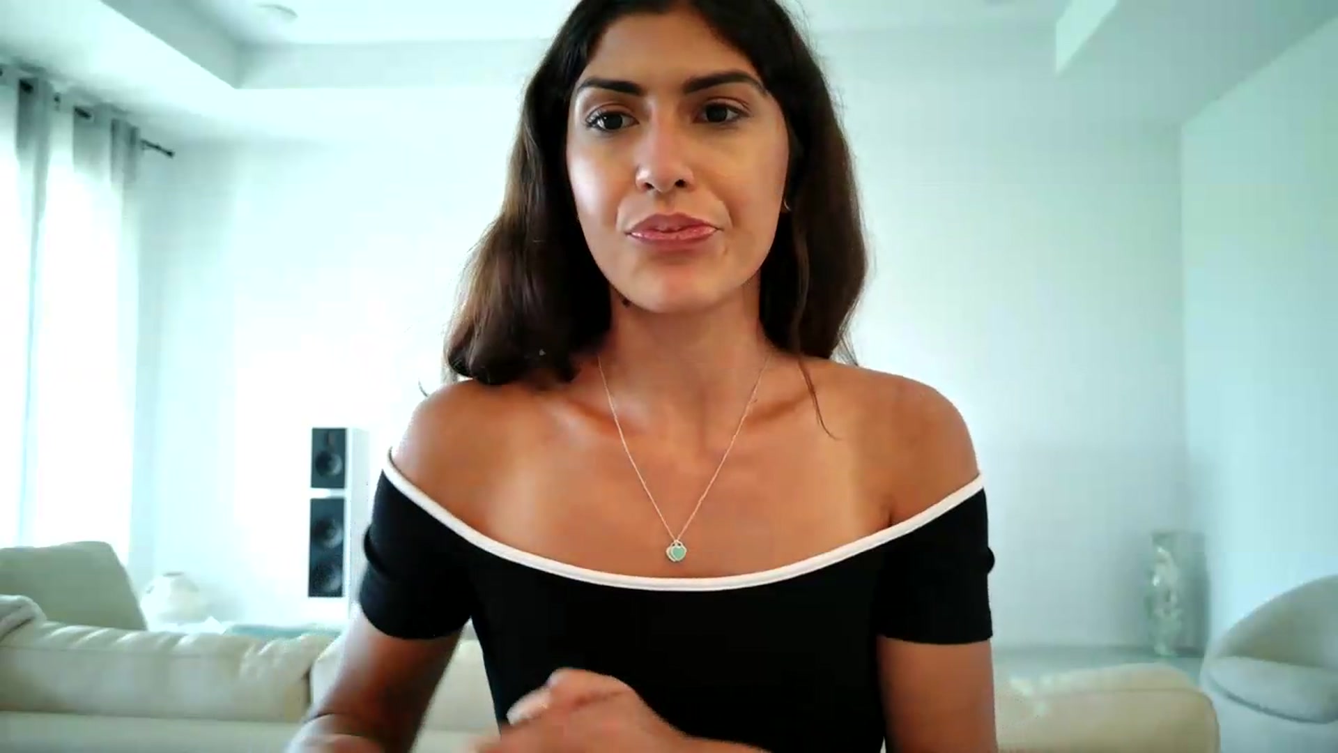 Gallery image thumbnail from MissArmenia's myfreecams stream on, 09/05/2026, 19:27 image 14 of 20