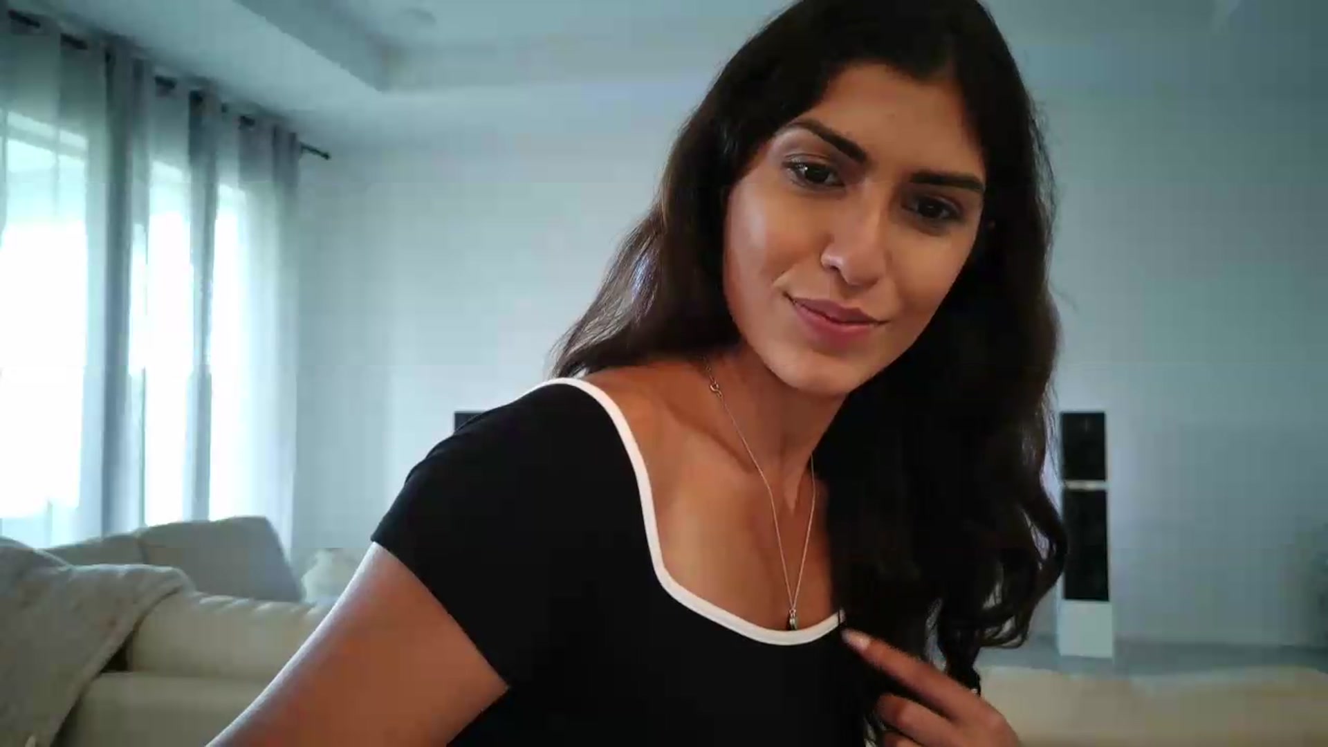 Gallery image thumbnail from MissArmenia's myfreecams stream on, 09/05/2026, 21:36 image 14 of 20