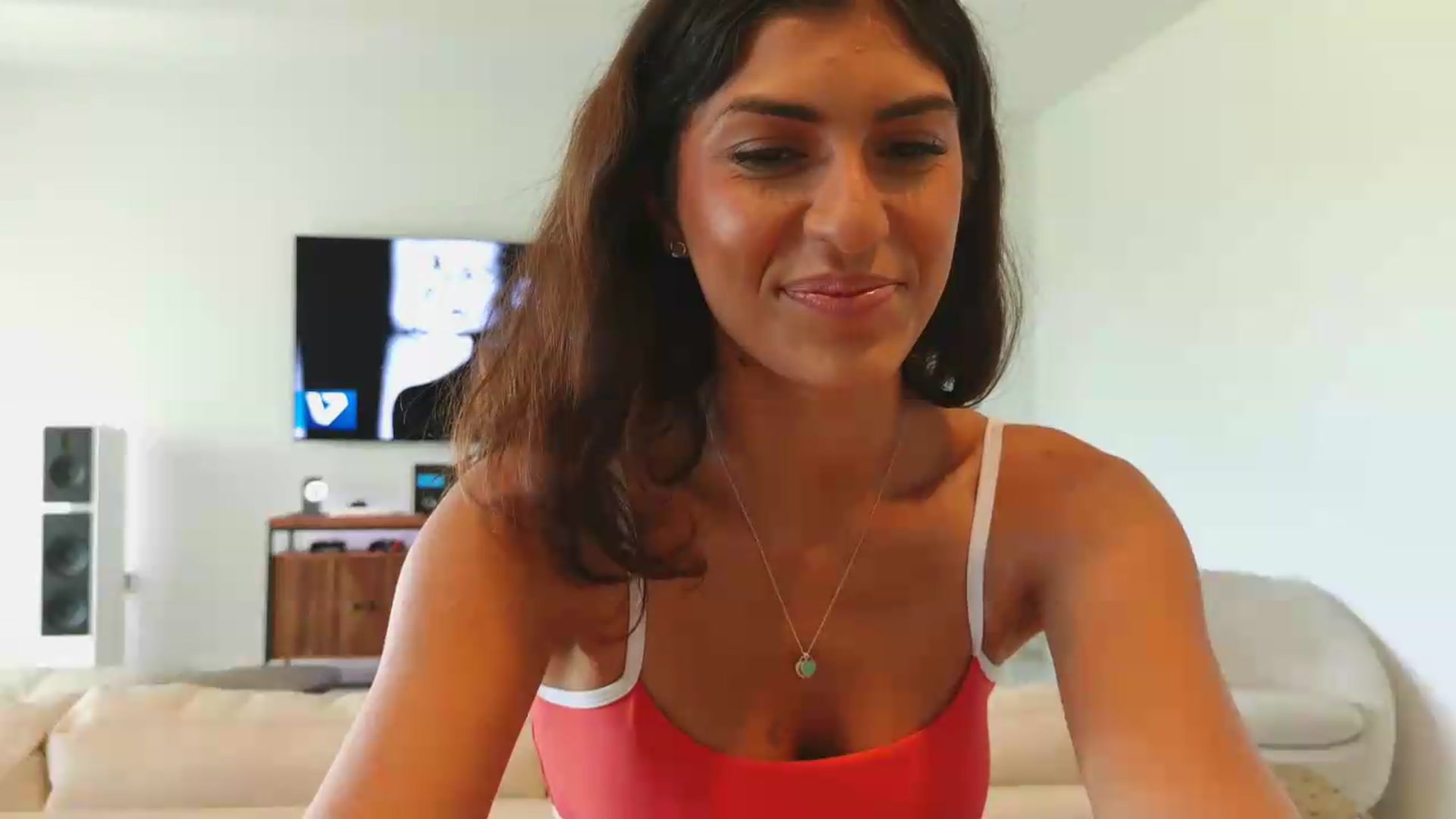 Gallery image thumbnail from MissArmenia's myfreecams stream on, 09/06/2026, 14:22 image 14 of 20