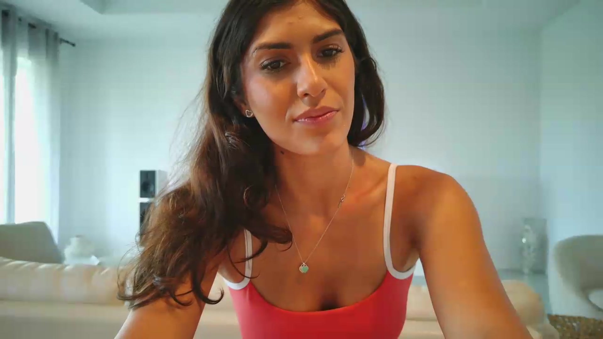 Gallery image thumbnail from MissArmenia's myfreecams stream on, 09/06/2026, 15:08 image 5 of 20