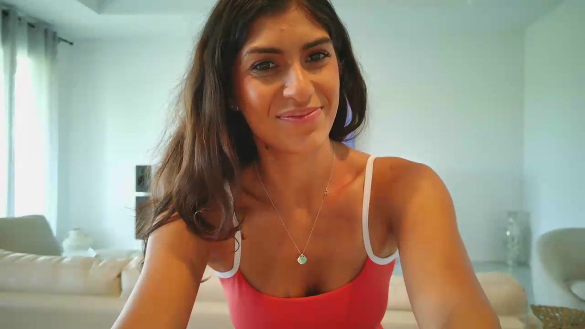 Gallery image thumbnail from MissArmenia's myfreecams stream on, 09/06/2026, 15:08 image 4 of 20