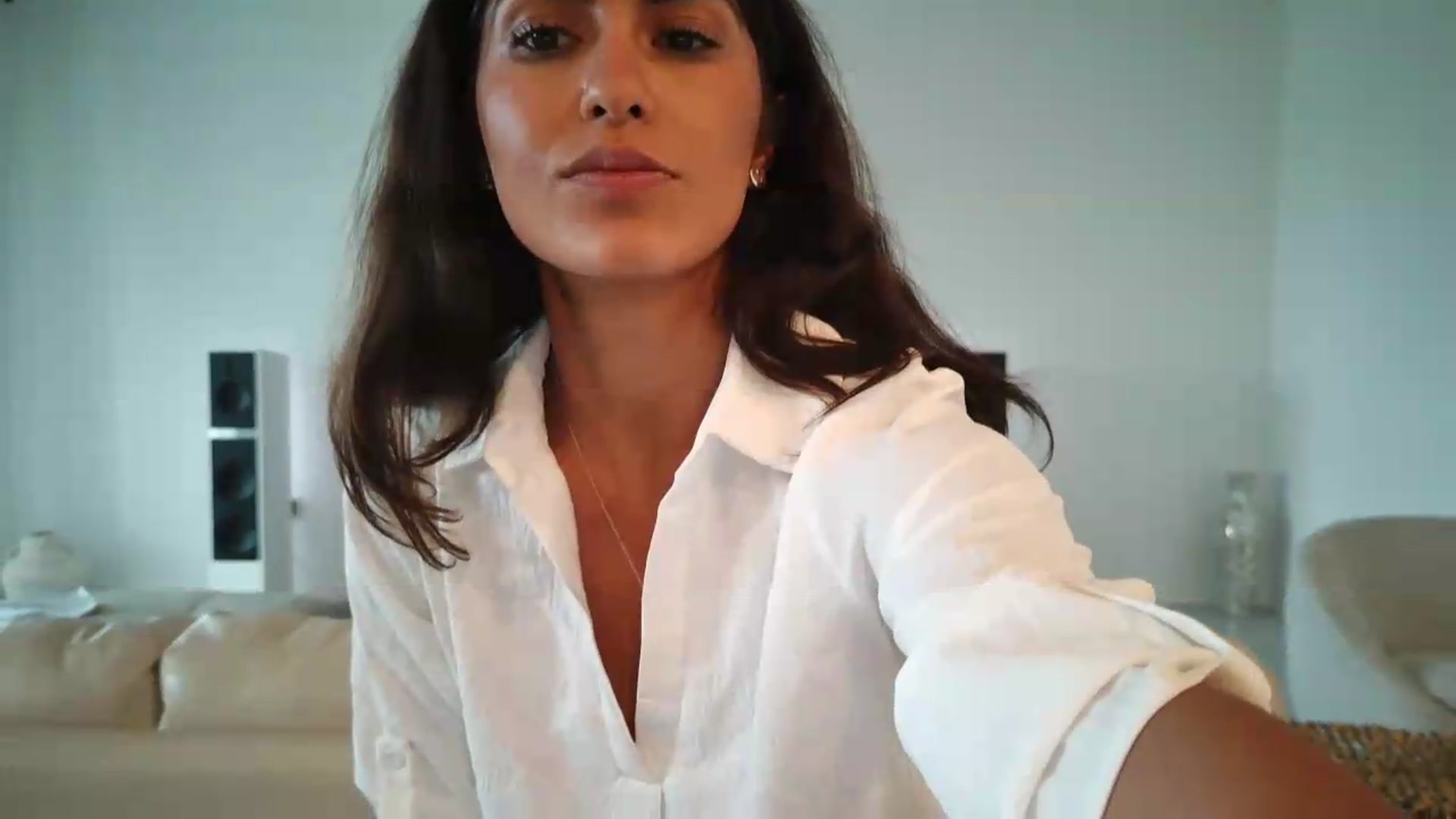 Gallery image thumbnail from MissArmenia's myfreecams stream on, 09/06/2026, 21:02 image 15 of 20