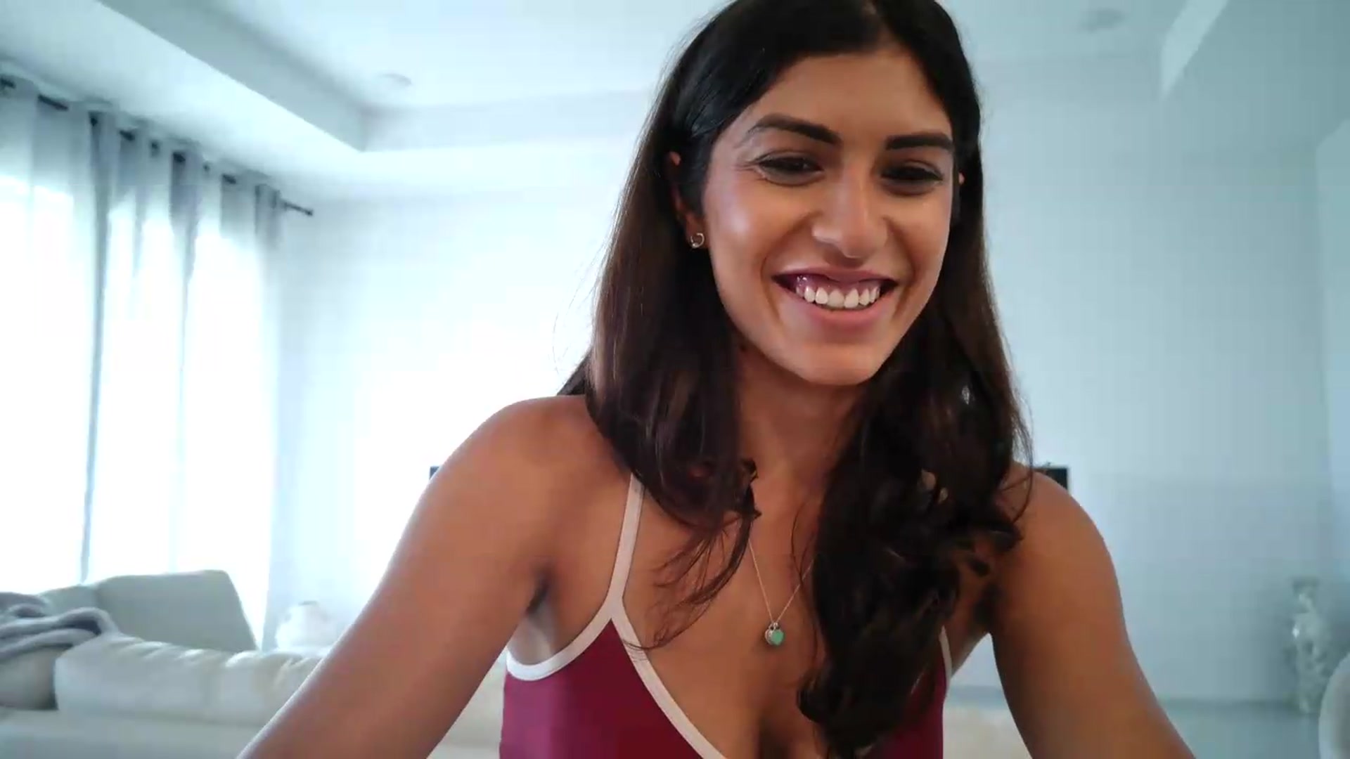 Gallery image thumbnail from MissArmenia's myfreecams stream on, 09/11/2026, 20:19 image 3 of 20
