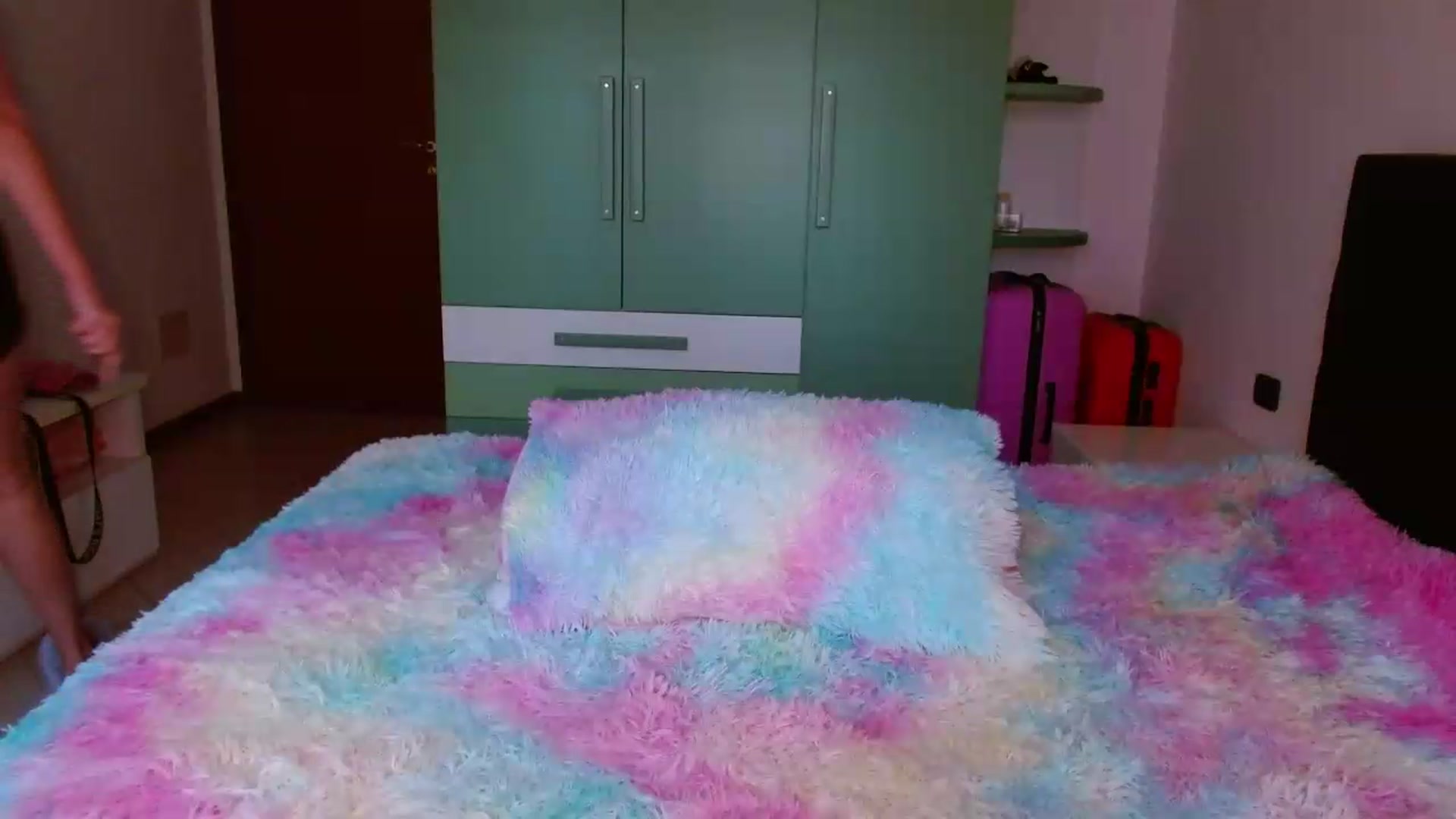 Gallery image thumbnail from MissAura's myfreecams stream on, 05/13/2026, 18:23 image 3 of 20