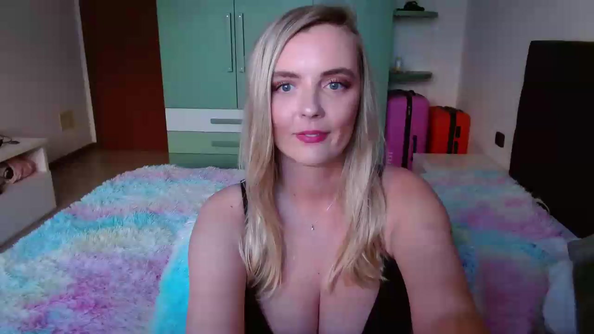 Gallery image thumbnail from MissAura's myfreecams stream on, 05/23/2026, 17:07 image 7 of 20