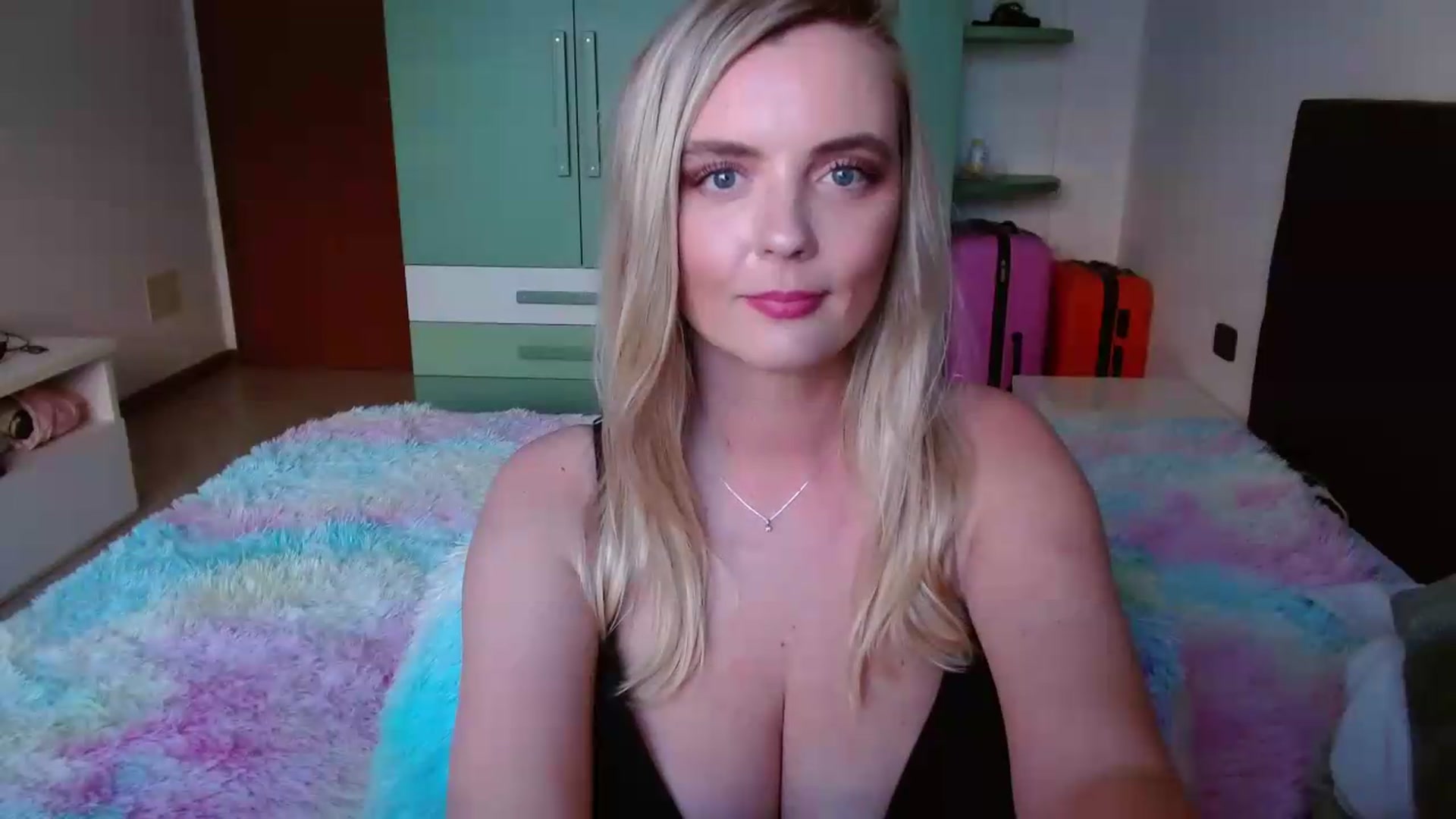 Gallery image thumbnail from MissAura's myfreecams stream on, 05/23/2026, 17:07 image 6 of 20