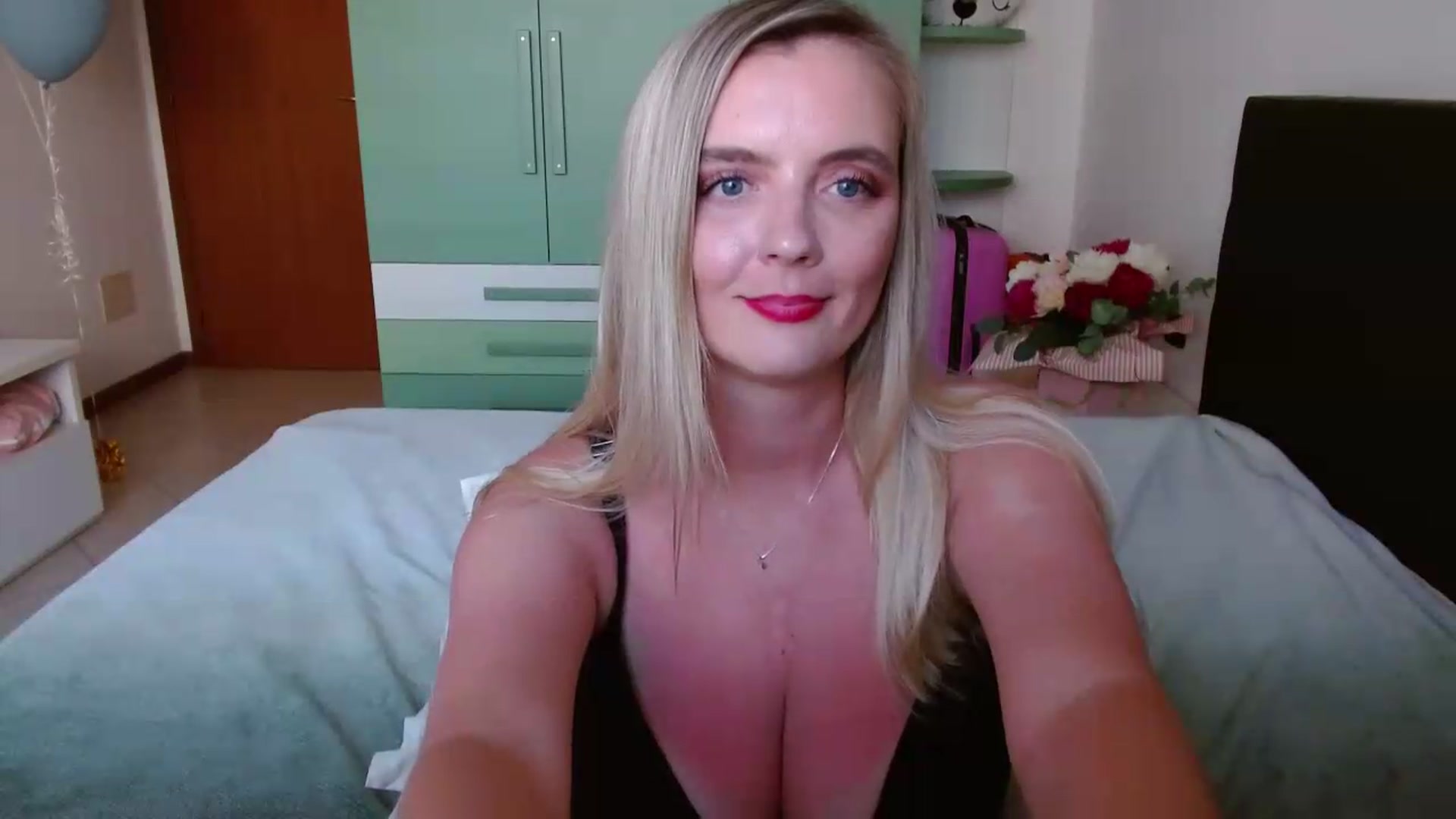 Gallery image thumbnail from MissAura's myfreecams stream on, 05/27/2026, 15:10 image 20 of 20