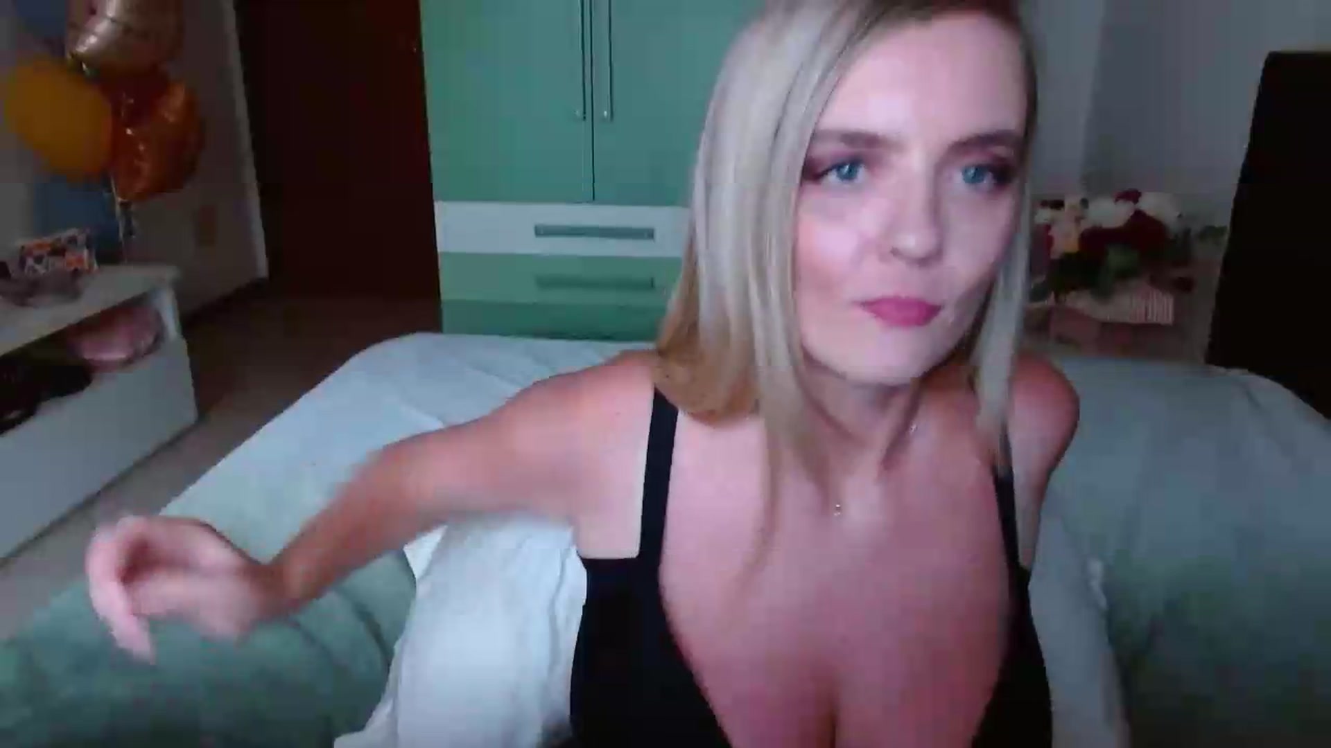 Gallery image thumbnail from MissAura's myfreecams stream on, 05/28/2026, 16:53 image 2 of 20