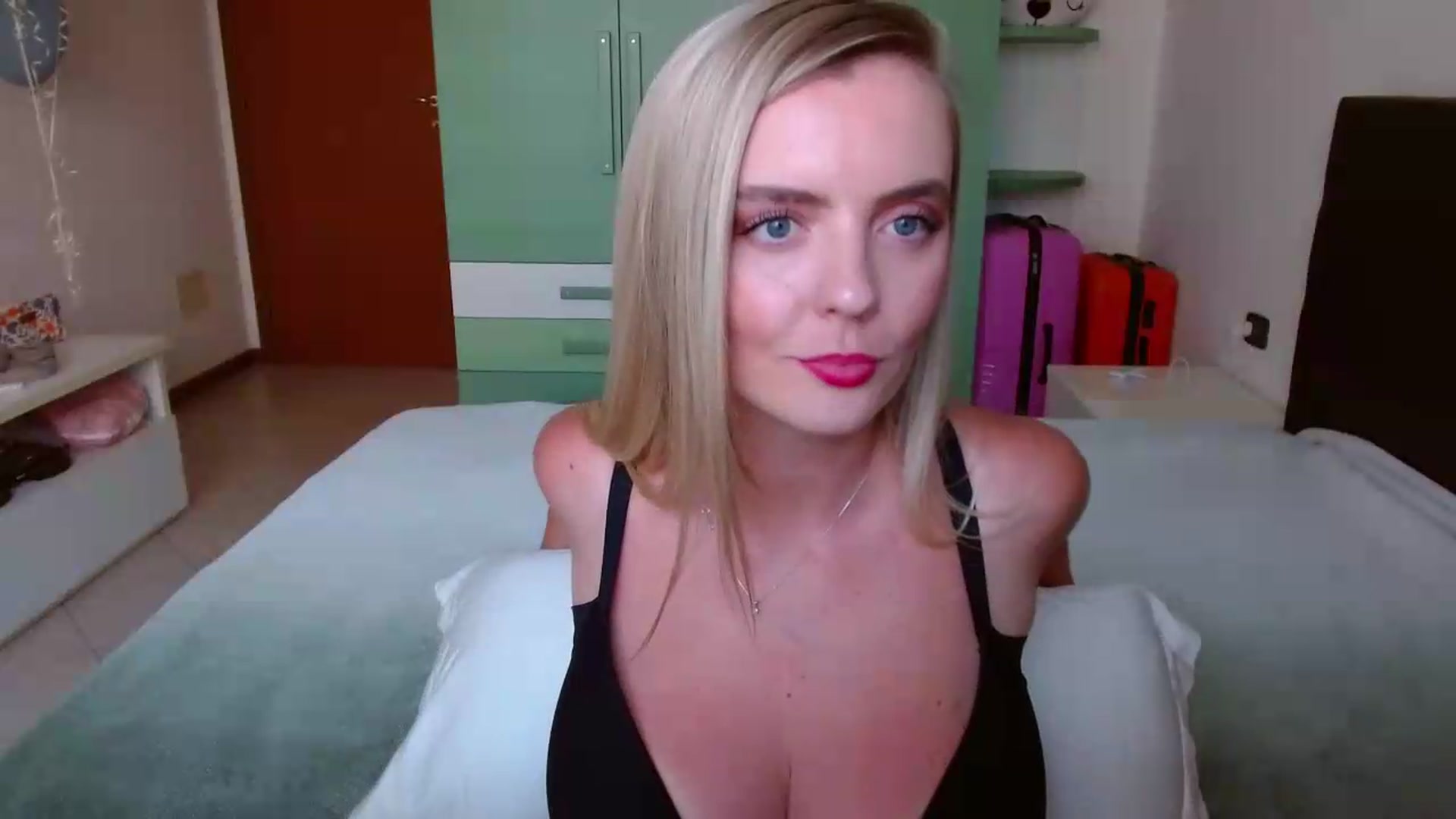 Gallery image thumbnail from MissAura's myfreecams stream on, 05/30/2026, 14:24 image 20 of 20