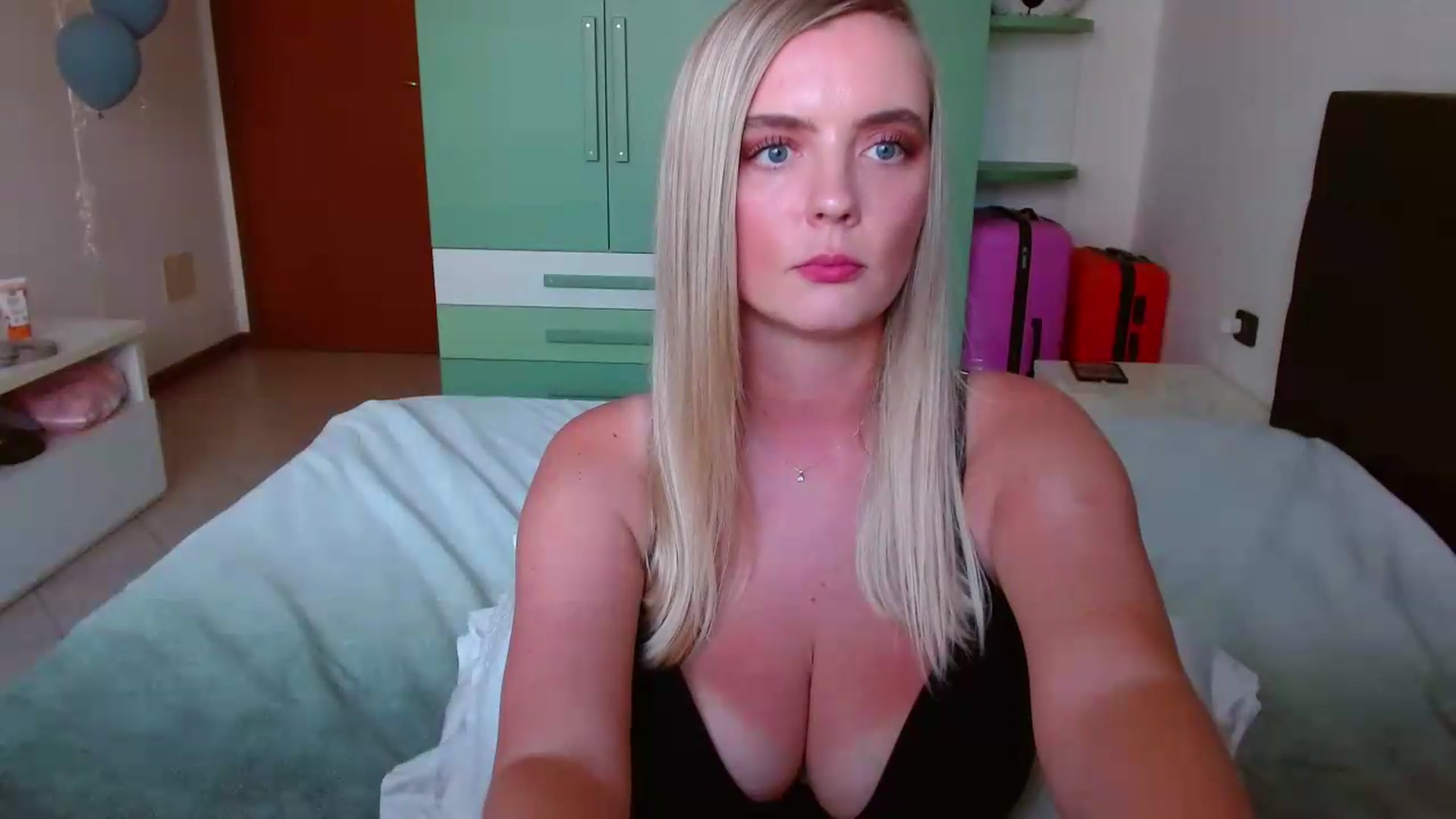 Gallery image thumbnail from MissAura's myfreecams stream on, 06/05/2026, 14:59 image 9 of 20