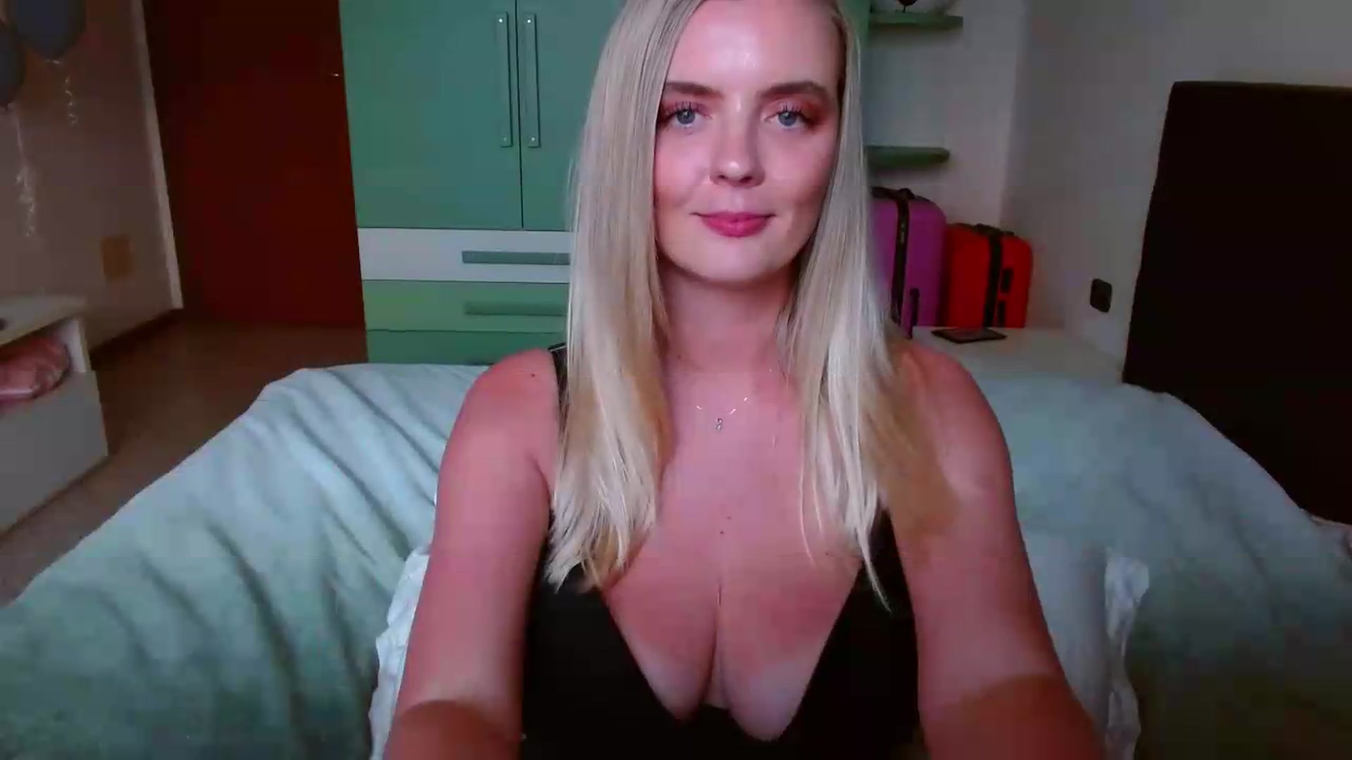Gallery image thumbnail from MissAura's myfreecams stream on, 06/05/2026, 17:03 image 7 of 20