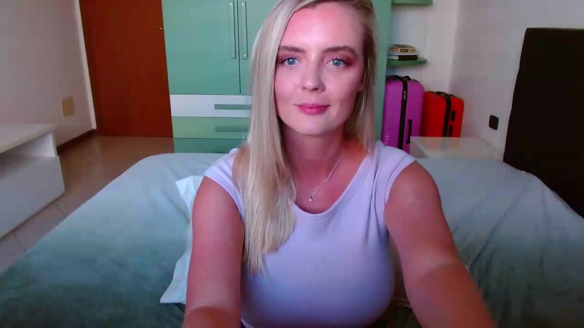 Gallery image thumbnail from MissAura's myfreecams stream on, 06/12/2026, 16:16 image 14 of 20