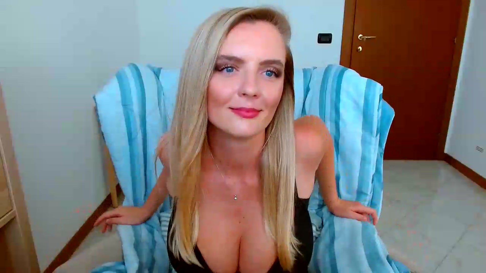 Gallery image thumbnail from MissAura's myfreecams stream on, 09/06/2026, 15:46 image 16 of 20