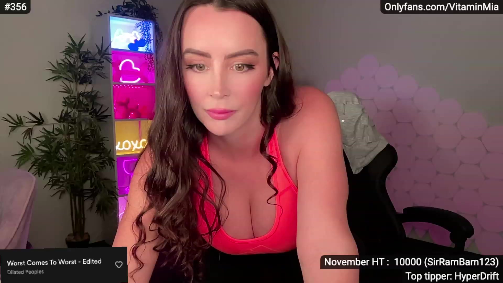 Gallery image thumbnail from MissAustralia's myfreecams stream on, 11/15/2022, 08:42 image 16 of 20