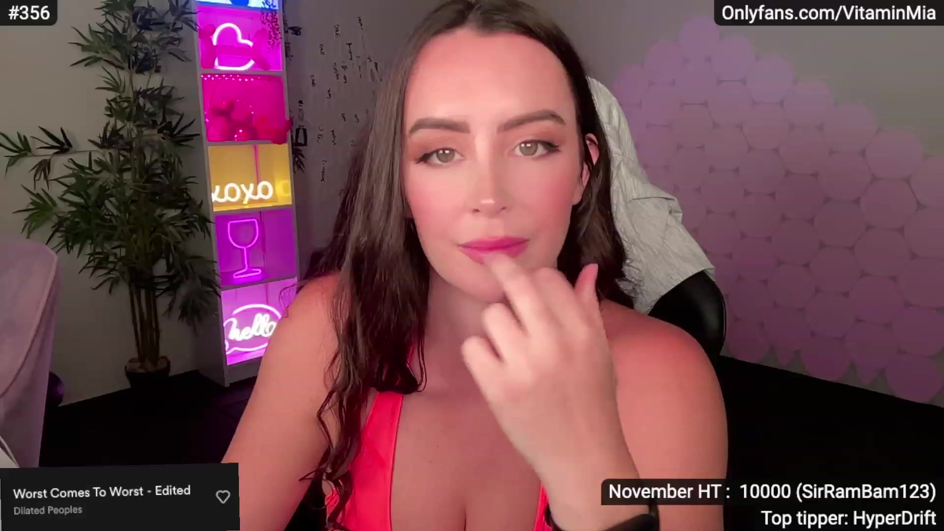 Gallery image thumbnail from MissAustralia's myfreecams stream on, 11/15/2022, 08:42 image 14 of 20