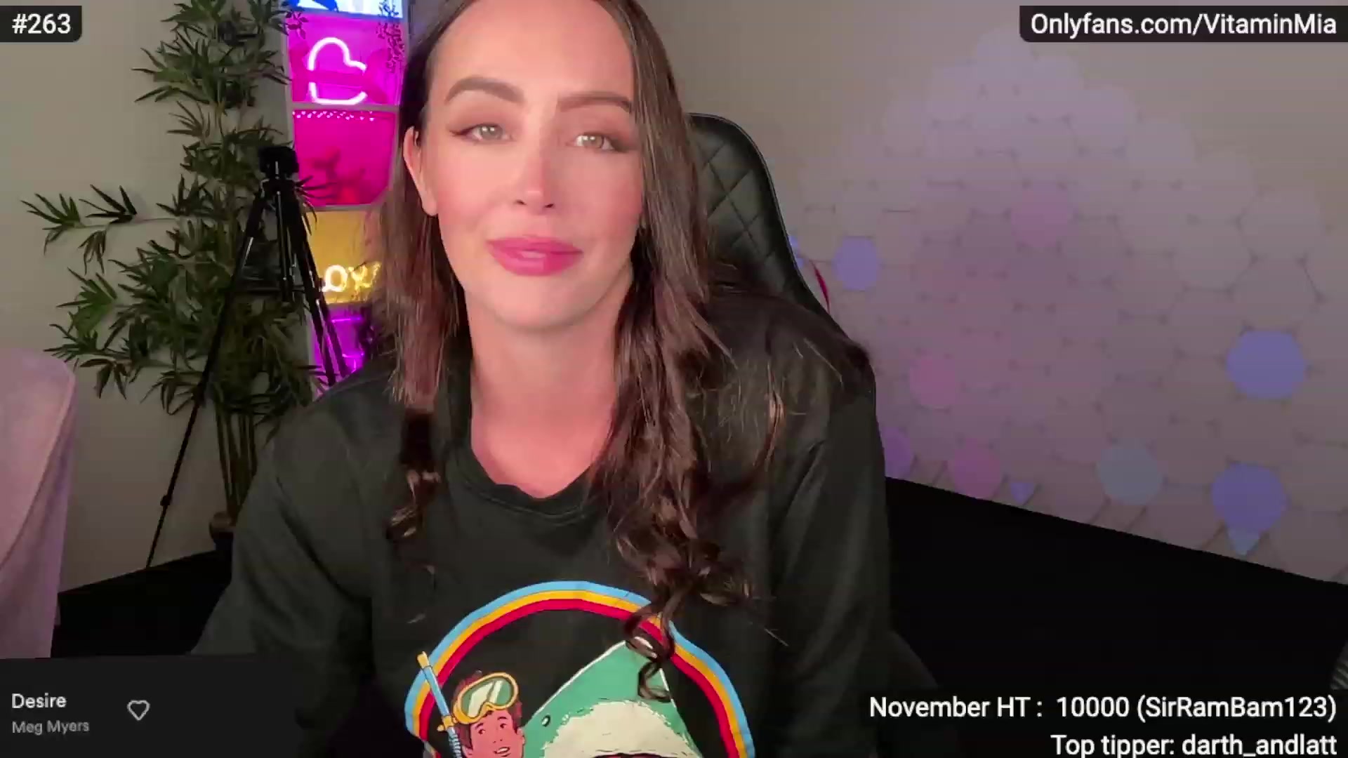 Gallery image thumbnail from MissAustralia's myfreecams stream on, 11/16/2022, 08:49 image 16 of 20