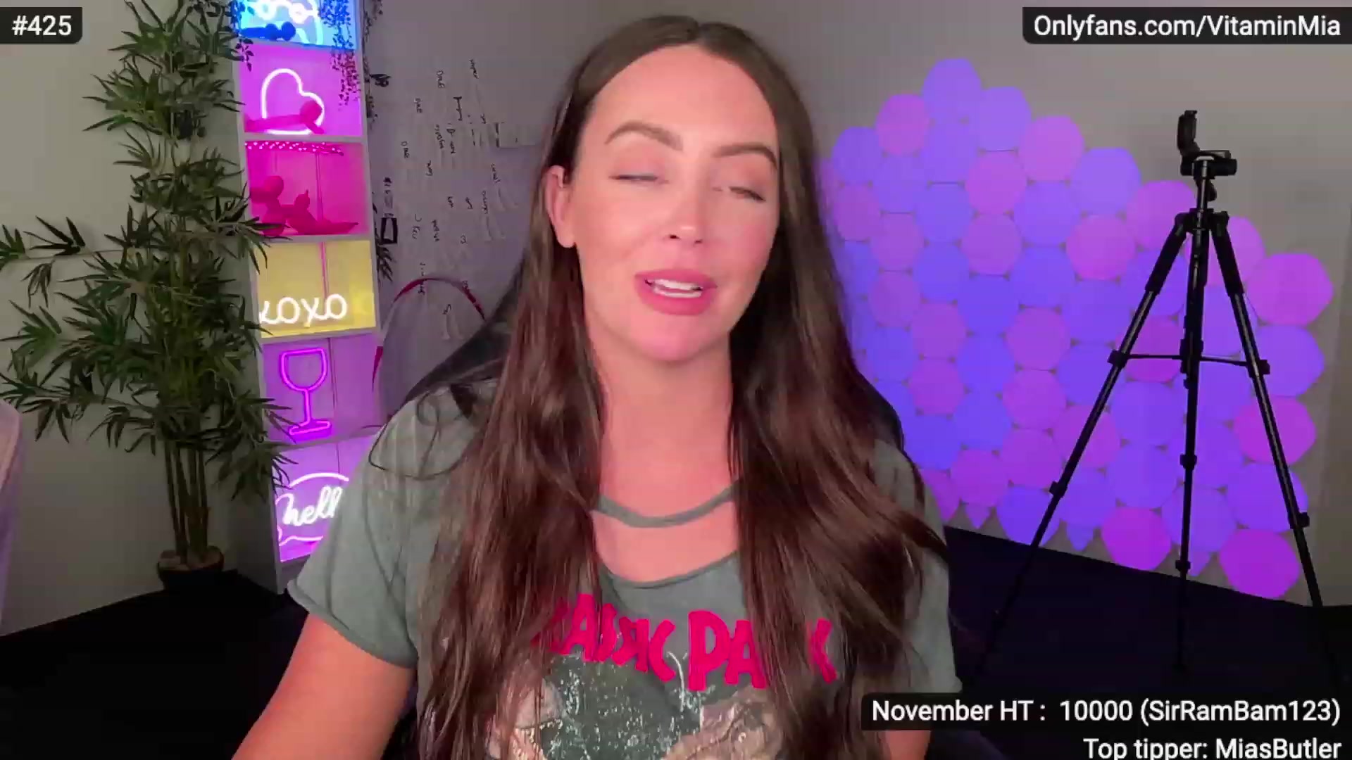 Gallery image thumbnail from MissAustralia's myfreecams stream on, 11/25/2022, 07:20 image 1 of 20