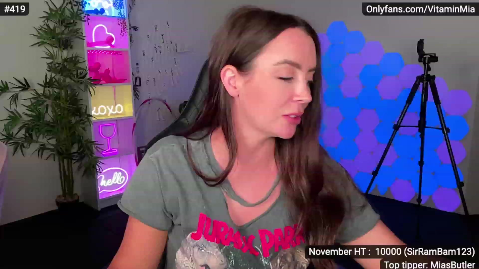 Gallery image thumbnail from MissAustralia's myfreecams stream on, 11/25/2022, 07:20 image 9 of 20