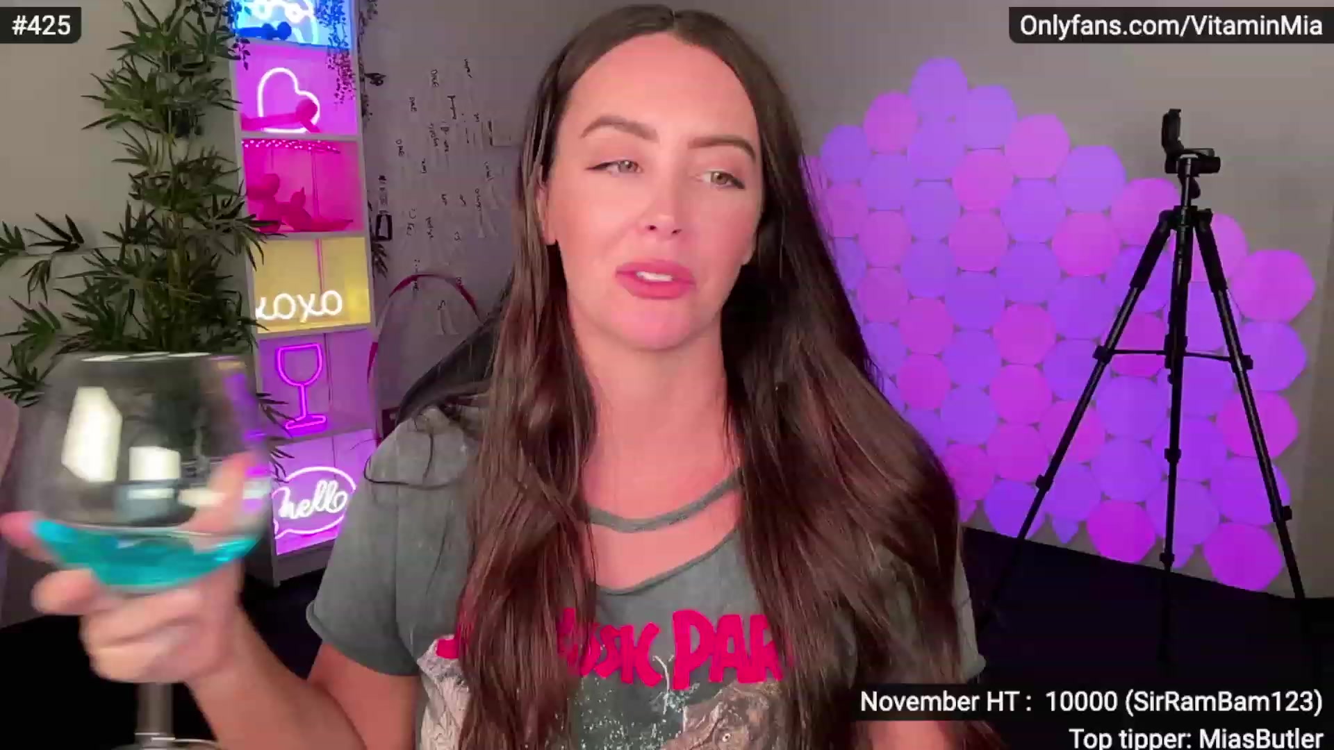 Gallery image thumbnail from MissAustralia's myfreecams stream on, 11/25/2022, 07:20 image 3 of 20