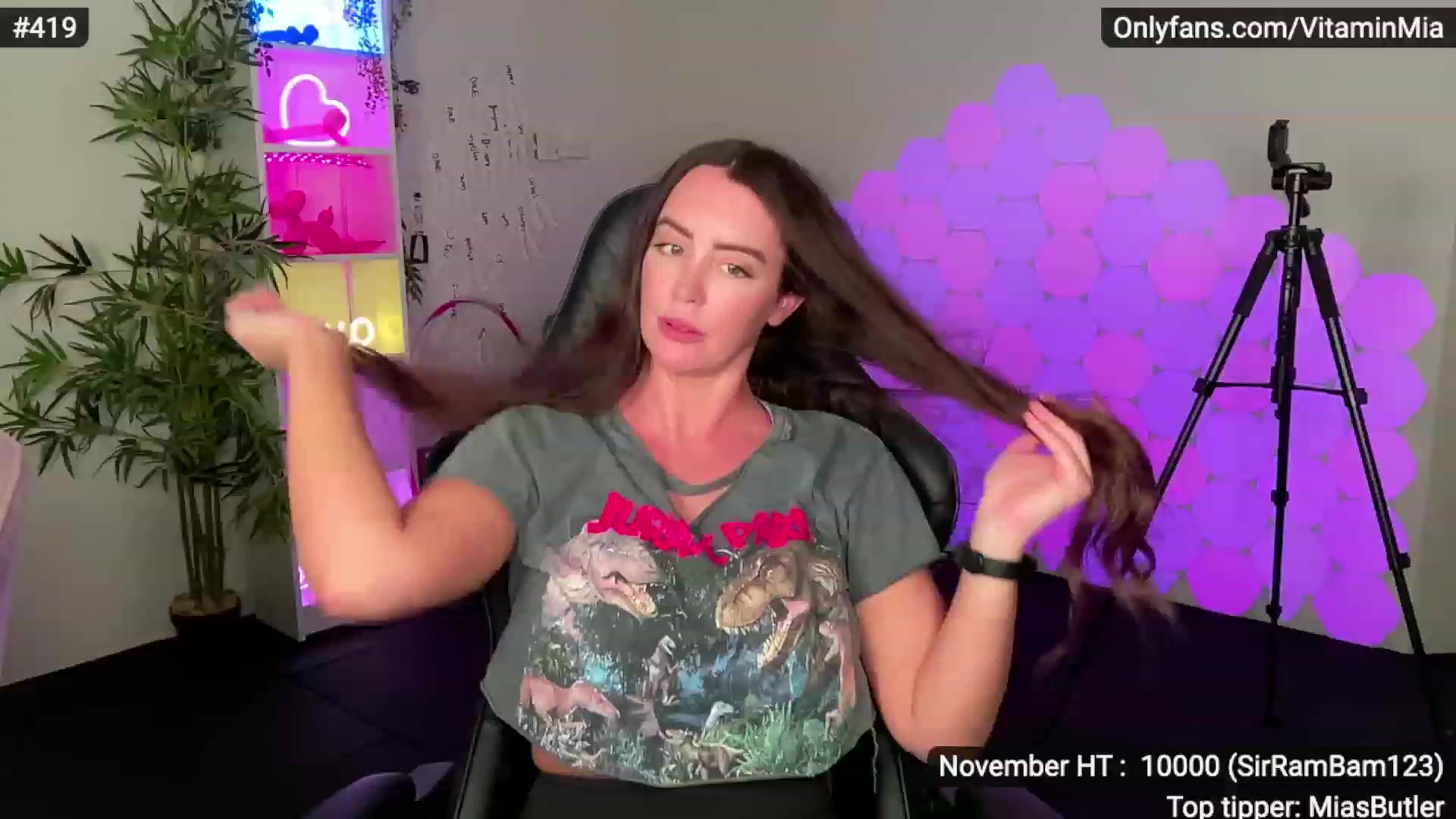 Gallery image thumbnail from MissAustralia's myfreecams stream on, 11/25/2022, 07:20 image 13 of 20