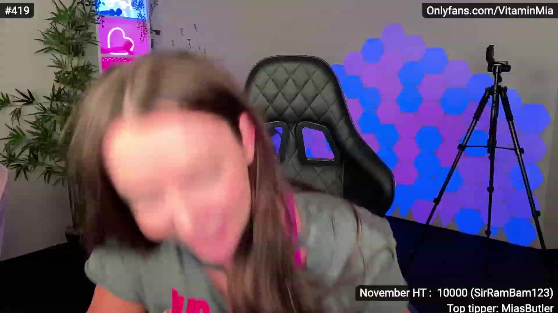 Gallery image thumbnail from MissAustralia's myfreecams stream on, 11/25/2022, 07:20 image 17 of 20