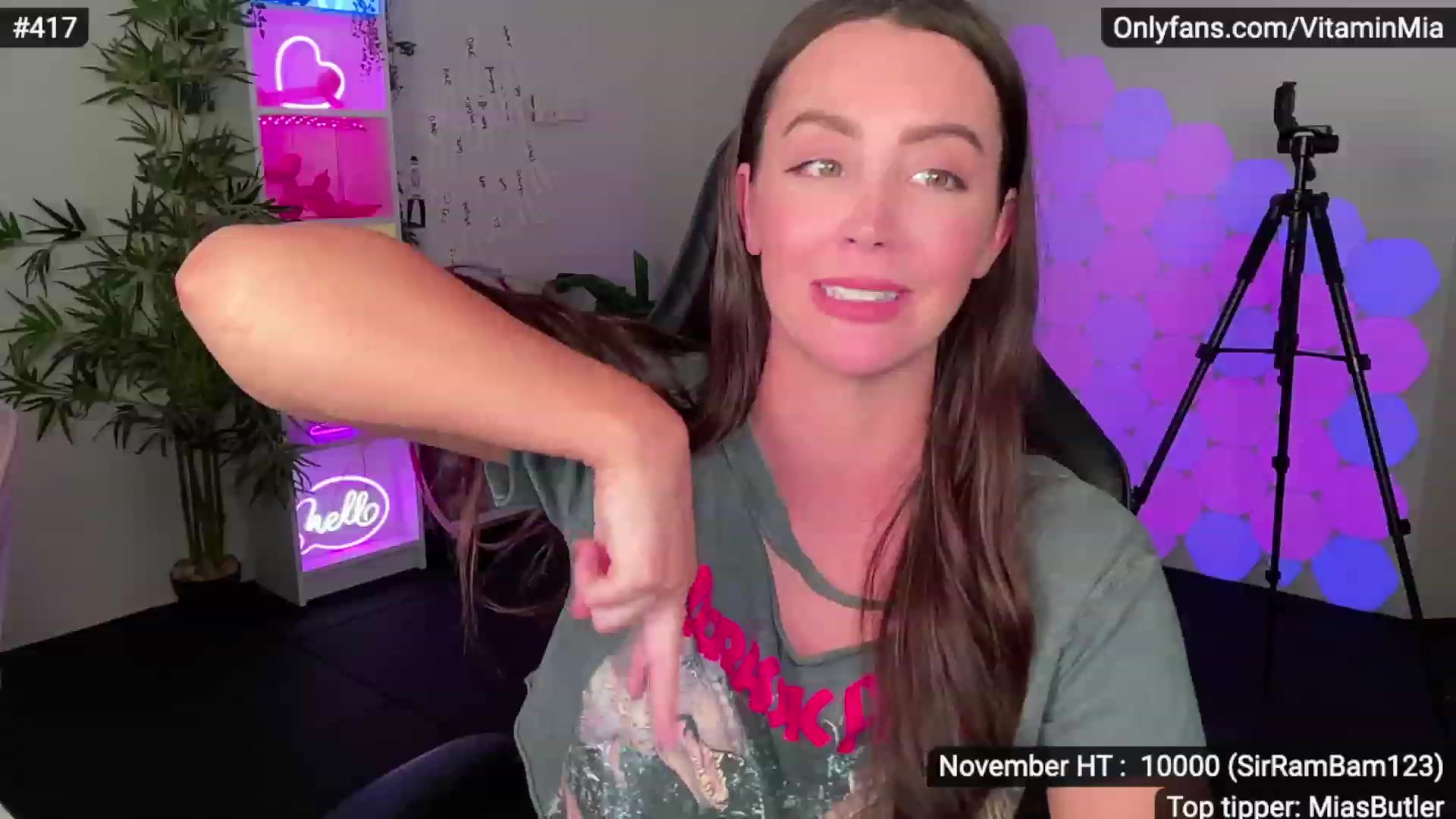 Gallery image thumbnail from MissAustralia's myfreecams stream on, 11/25/2022, 07:44 image 16 of 20
