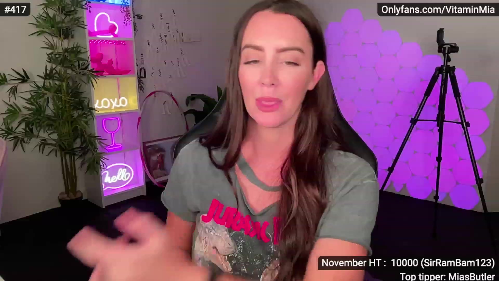 Gallery image thumbnail from MissAustralia's myfreecams stream on, 11/25/2022, 07:44 image 12 of 20