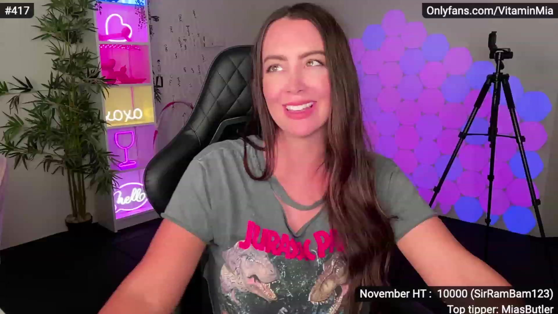 Gallery image thumbnail from MissAustralia's myfreecams stream on, 11/25/2022, 07:44 image 9 of 20