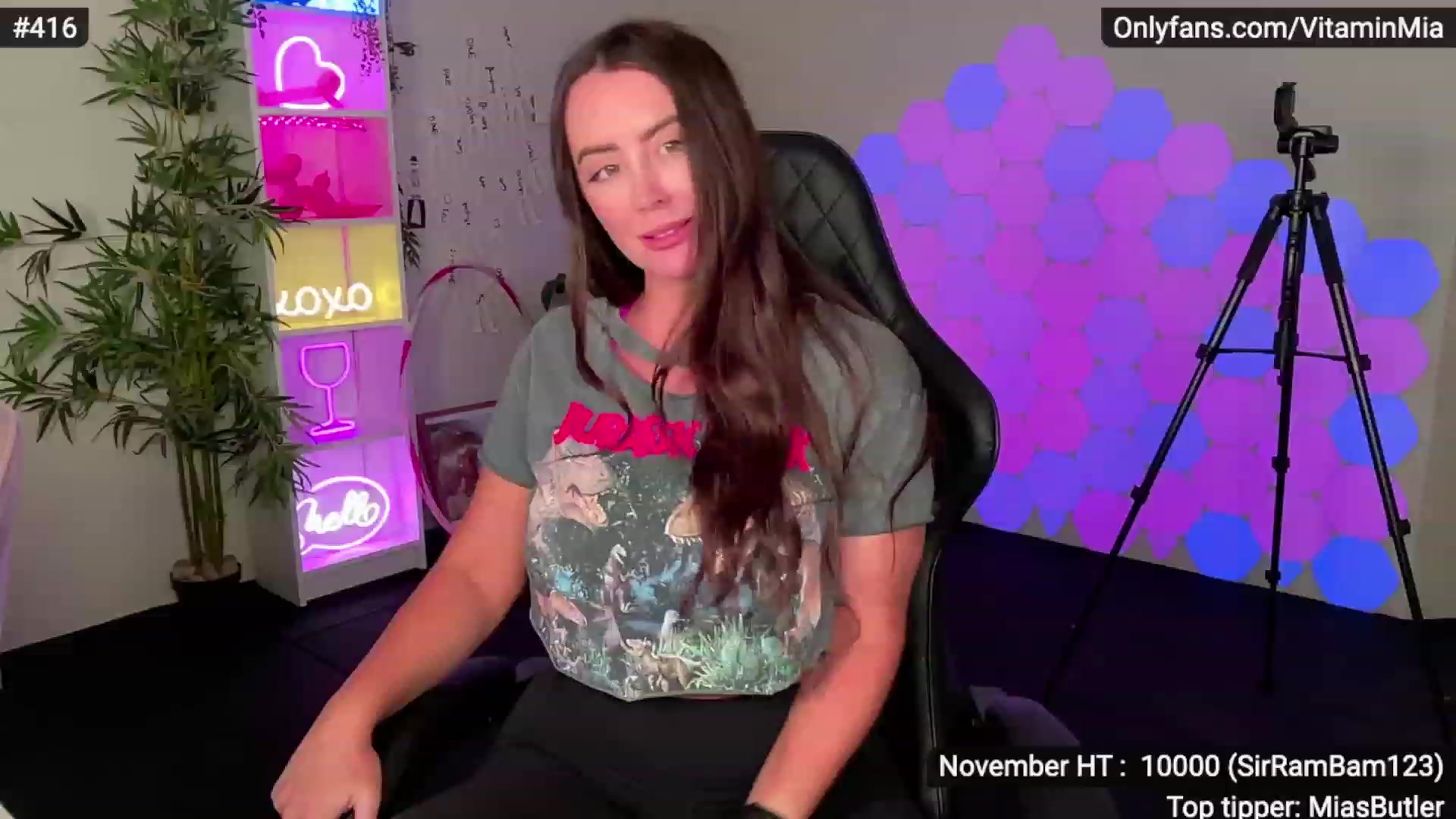 Gallery image thumbnail from MissAustralia's myfreecams stream on, 11/25/2022, 08:03 image 6 of 20