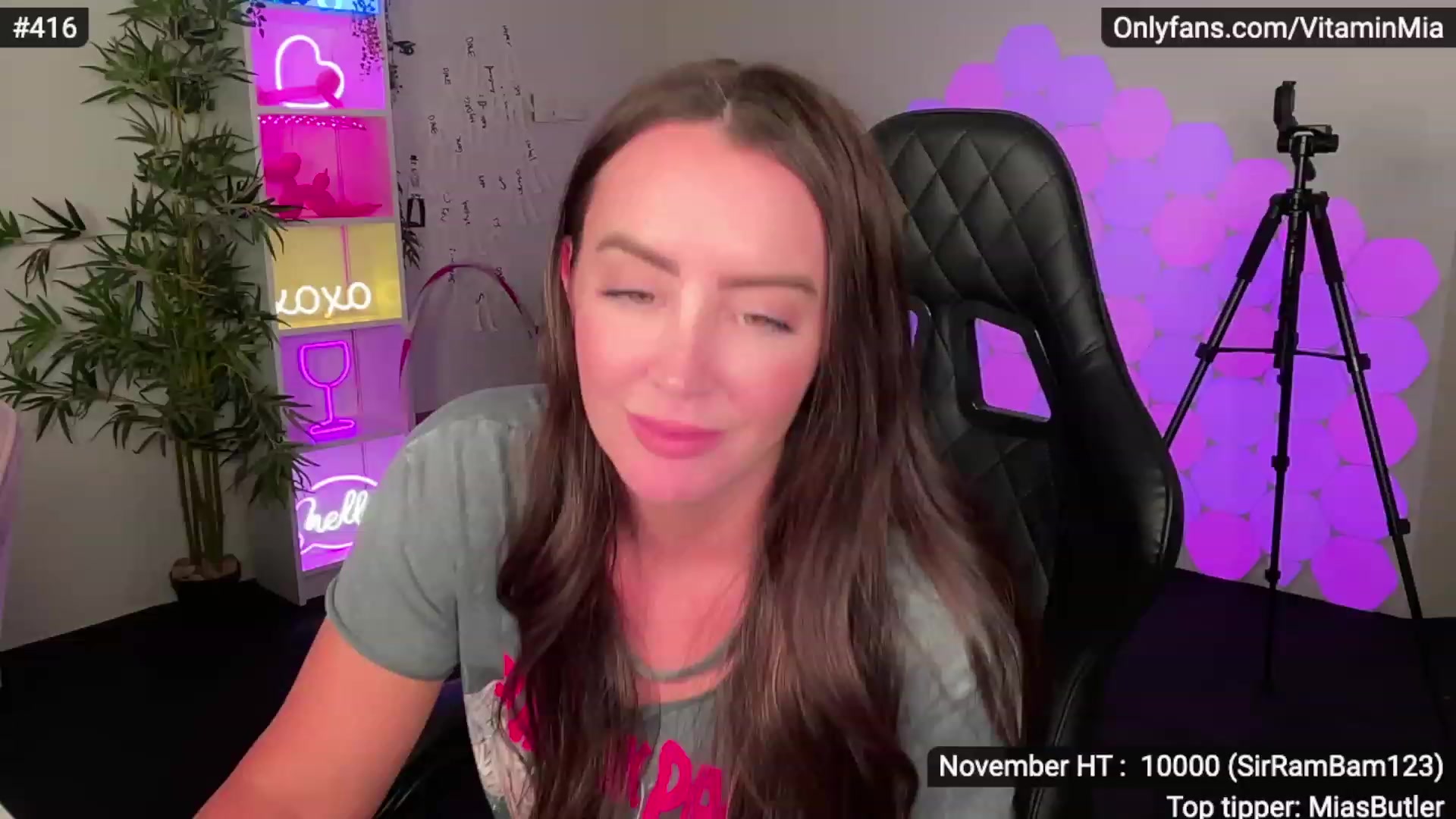 Gallery image thumbnail from MissAustralia's myfreecams stream on, 11/25/2022, 08:03 image 14 of 20