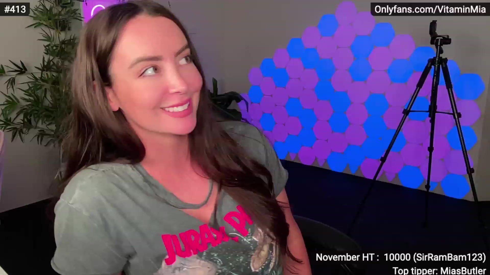 Gallery image thumbnail from MissAustralia's myfreecams stream on, 11/25/2022, 08:21 image 16 of 20