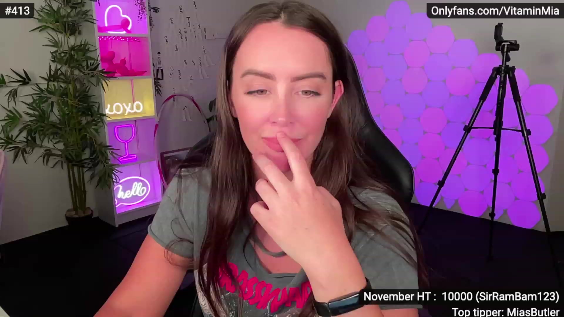 Gallery image thumbnail from MissAustralia's myfreecams stream on, 11/25/2022, 08:21 image 6 of 20