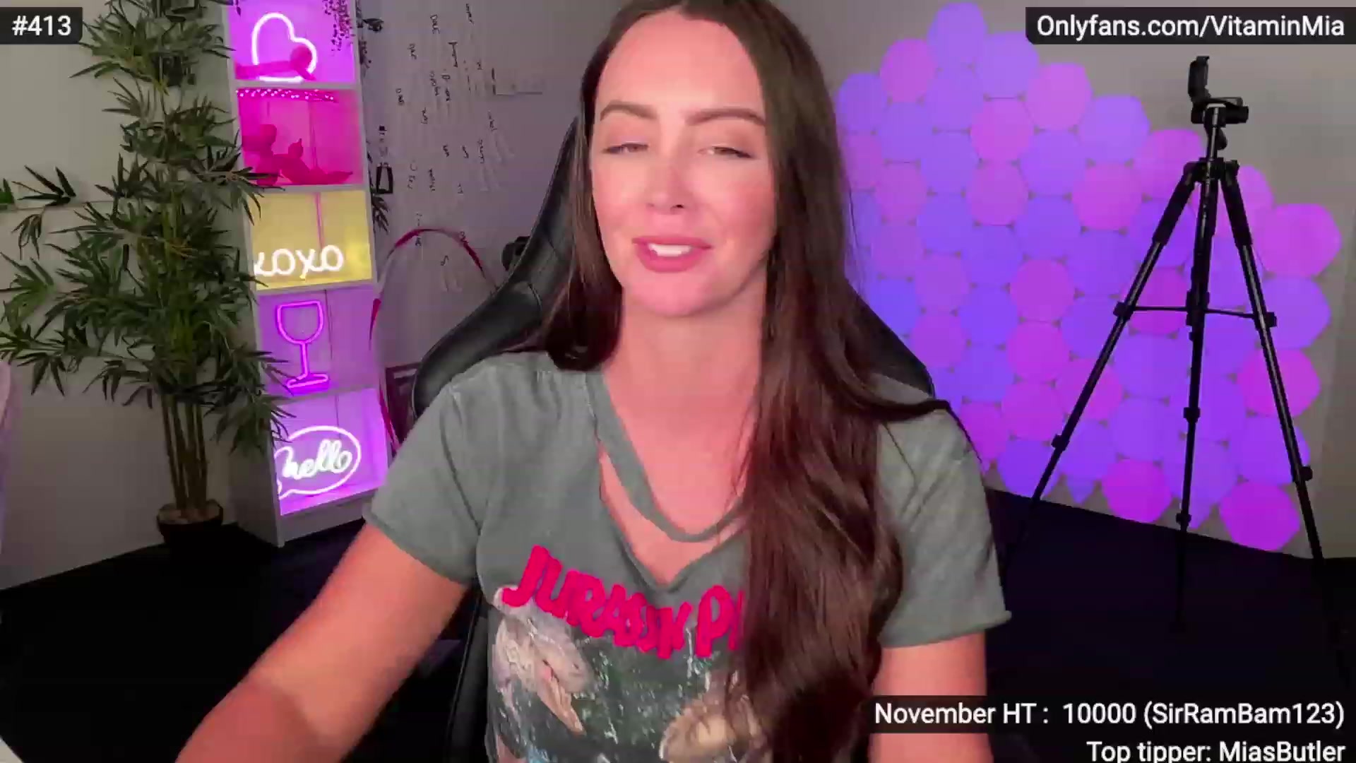 Gallery image thumbnail from MissAustralia's myfreecams stream on, 11/25/2022, 08:21 image 20 of 20