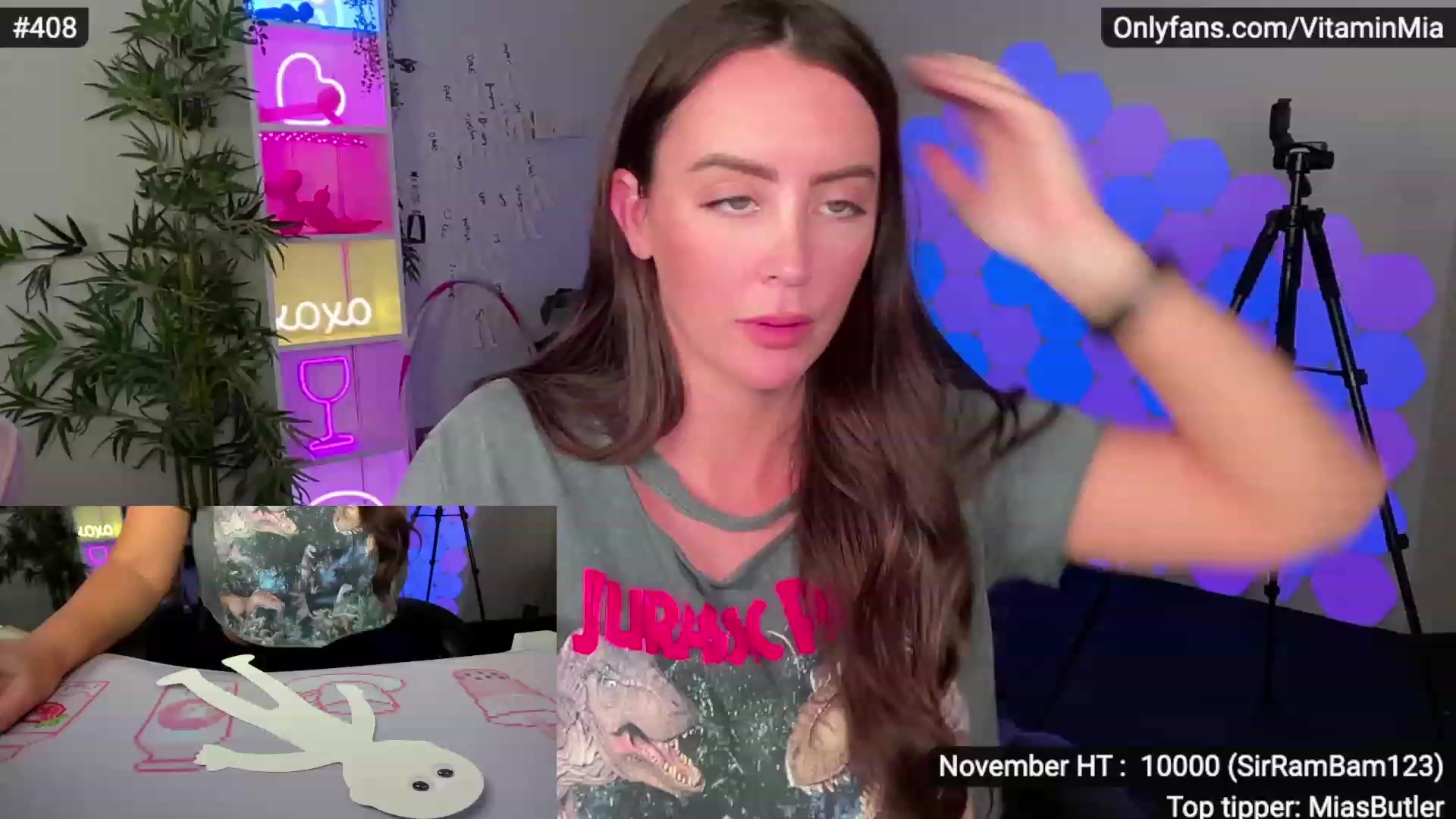 Gallery image thumbnail from MissAustralia's myfreecams stream on, 11/25/2022, 08:41 image 15 of 20