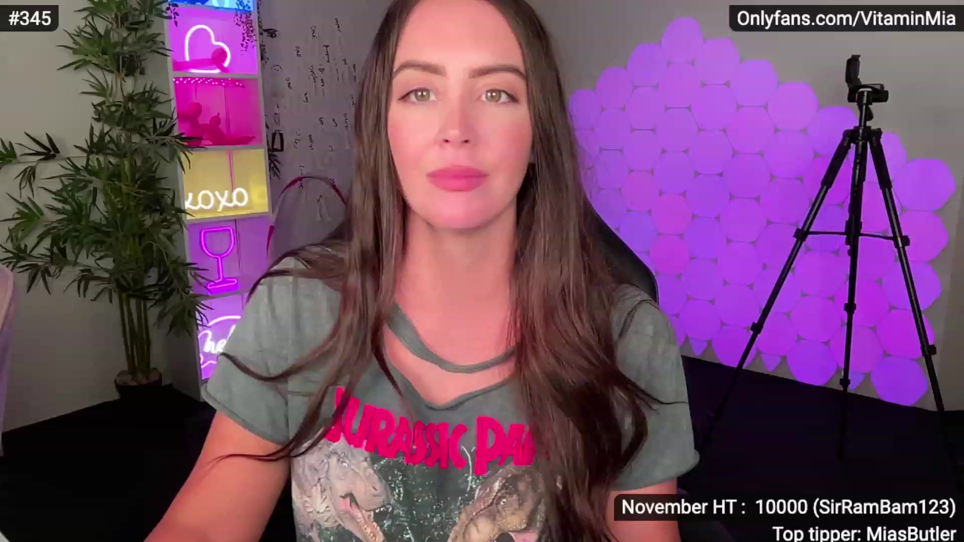 Gallery image thumbnail from MissAustralia's myfreecams stream on, 11/25/2022, 09:06 image 18 of 20
