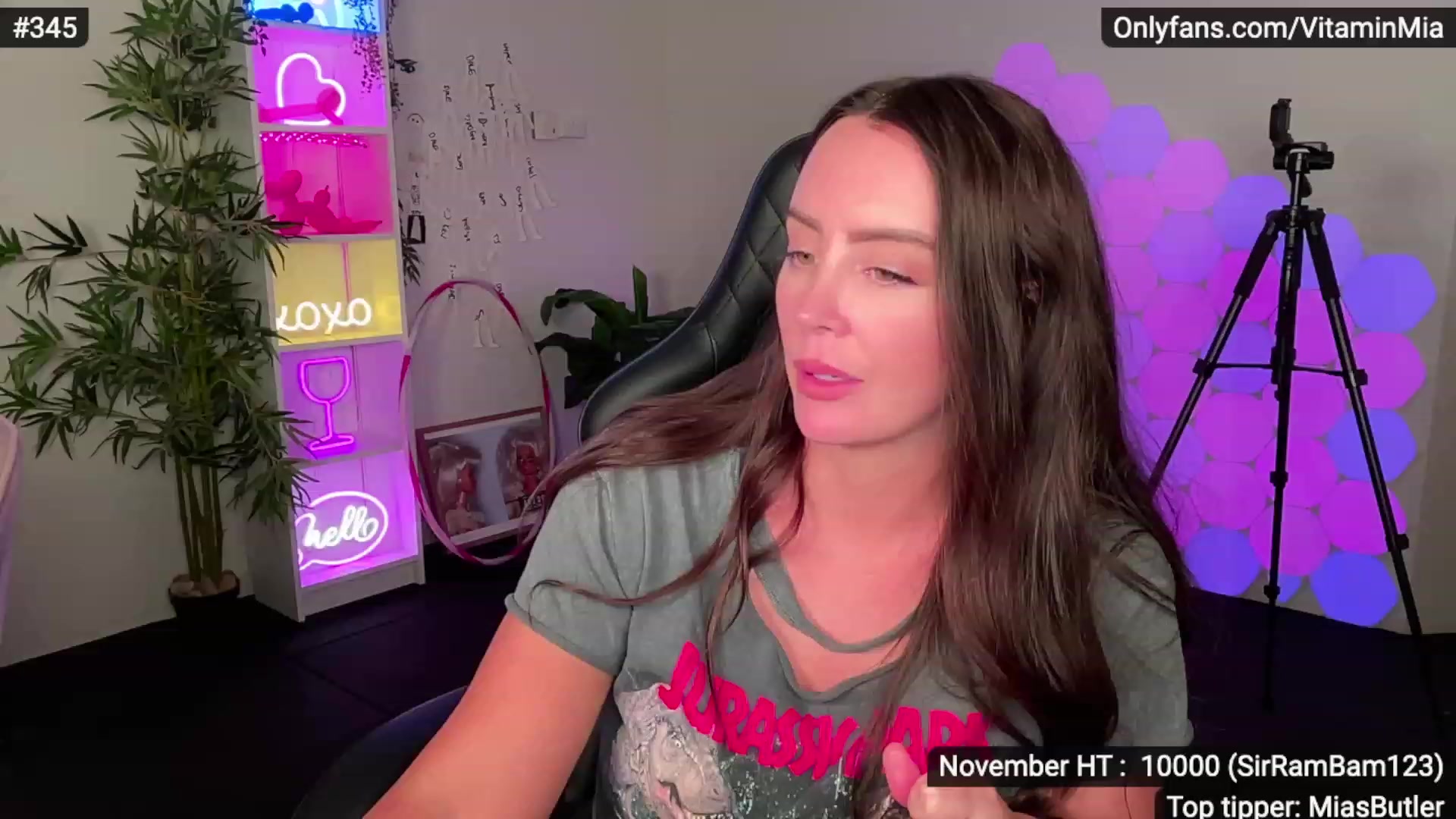 Gallery image thumbnail from MissAustralia's myfreecams stream on, 11/25/2022, 09:06 image 13 of 20