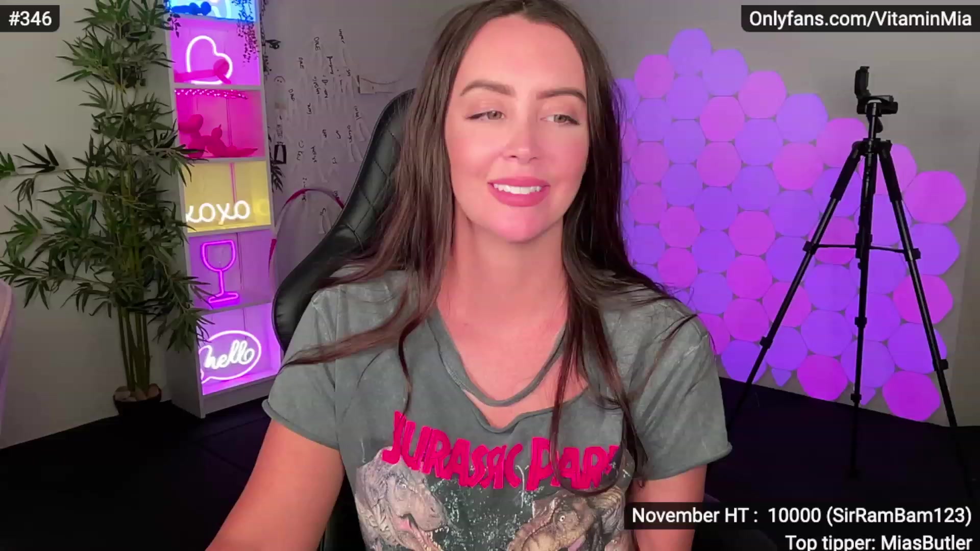 Gallery image thumbnail from MissAustralia's myfreecams stream on, 11/25/2022, 09:06 image 10 of 20