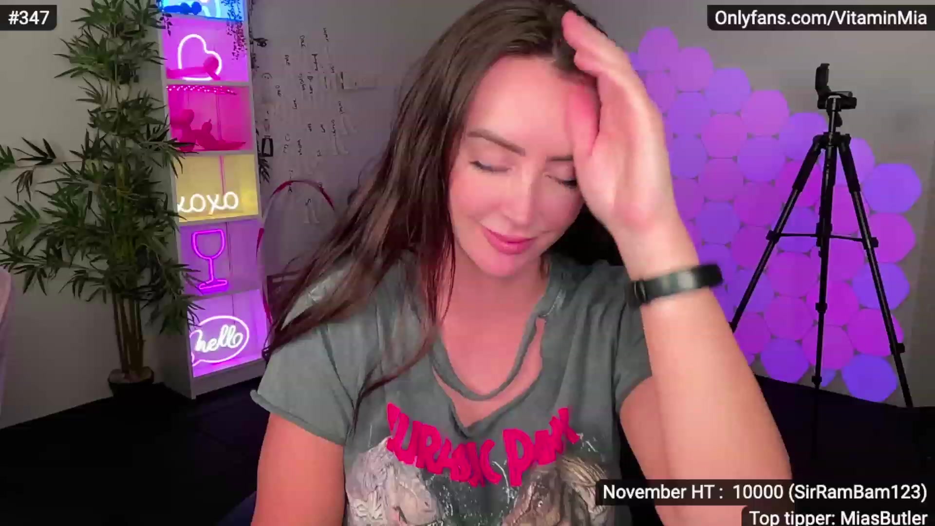 Gallery image thumbnail from MissAustralia's myfreecams stream on, 11/25/2022, 09:06 image 5 of 20
