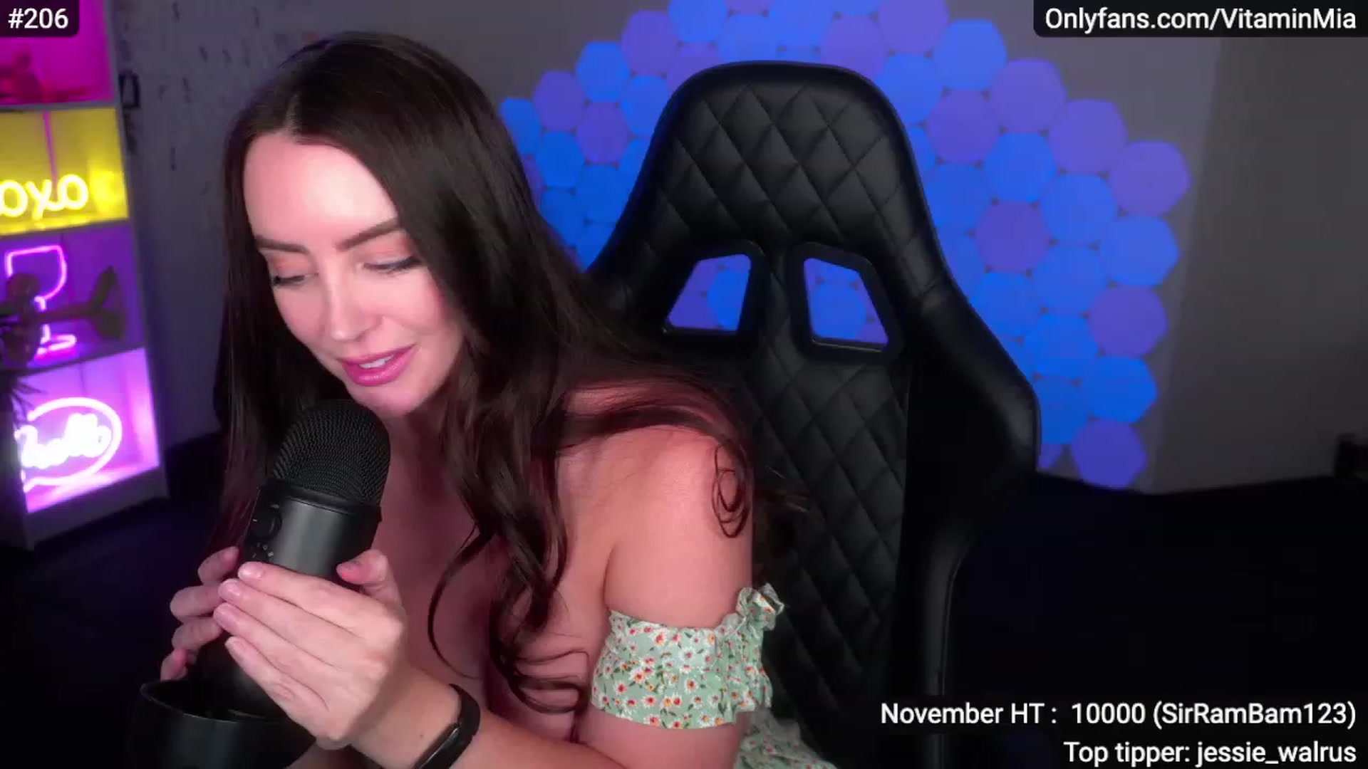 Gallery image thumbnail from MissAustralia's myfreecams stream on, 11/26/2022, 08:56 image 17 of 20