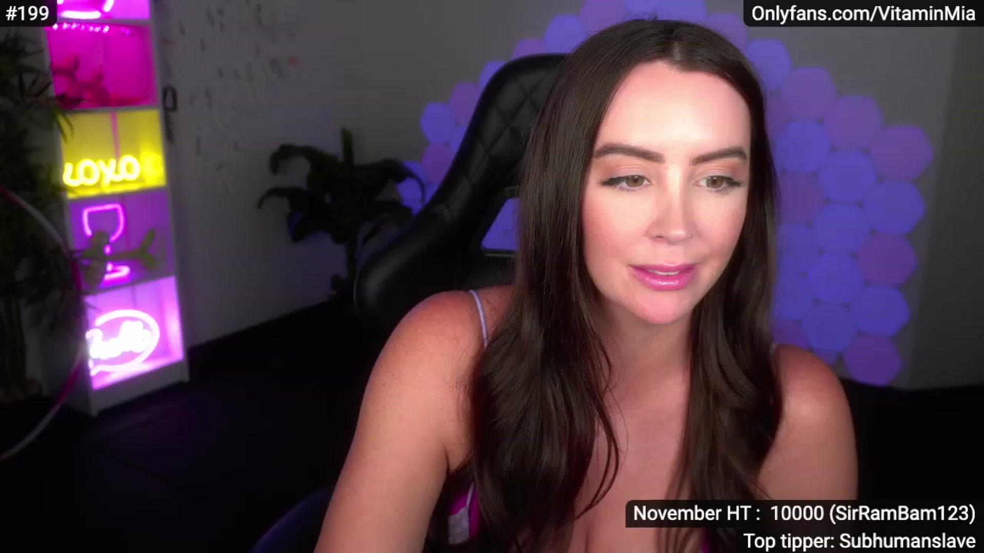 Gallery image thumbnail from MissAustralia's myfreecams stream on, 11/28/2022, 07:46 image 13 of 20